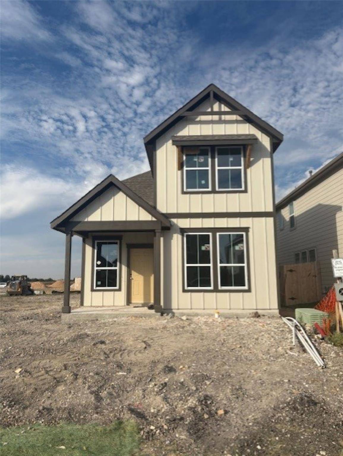 108 Greinert DR, Taylor, TX 76574