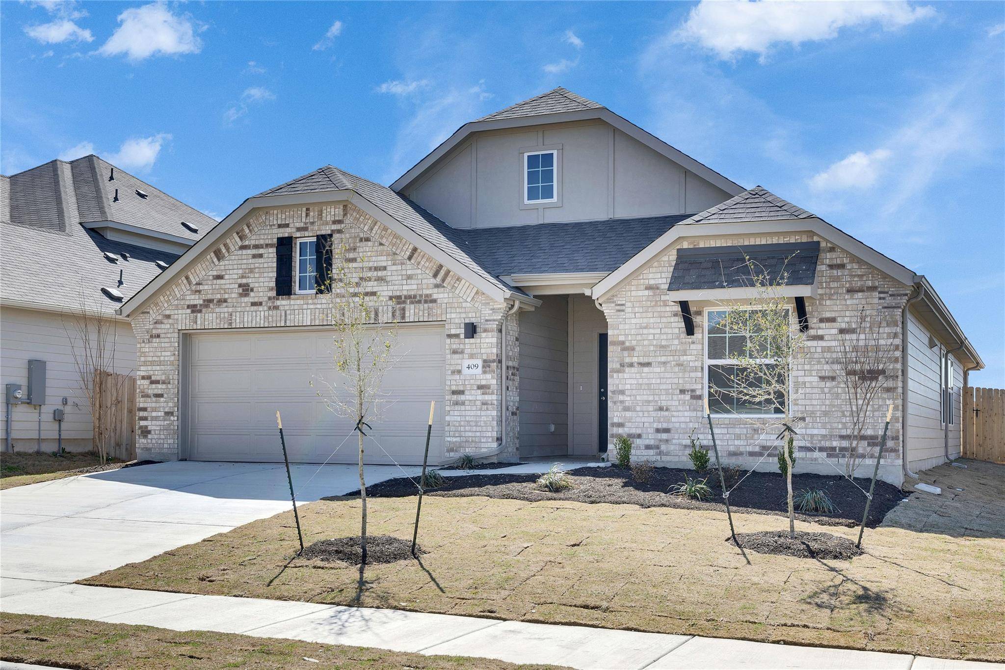 409 Red Wolf DR, Jarrell, TX 76537