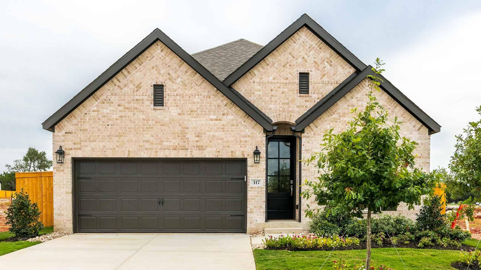 317 Adlai Ave, Georgetown, TX 78633