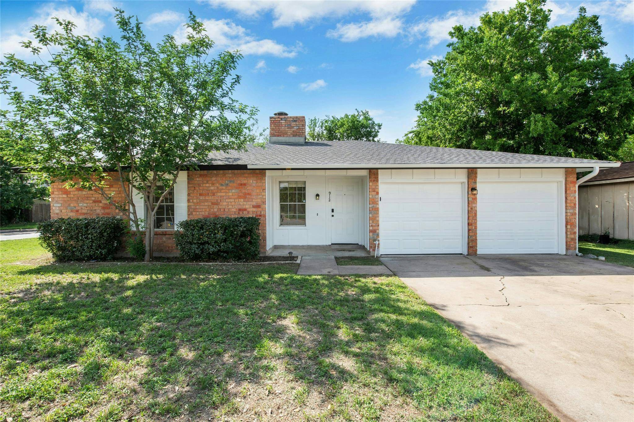 912 Cactus DR, Round Rock, TX 78681