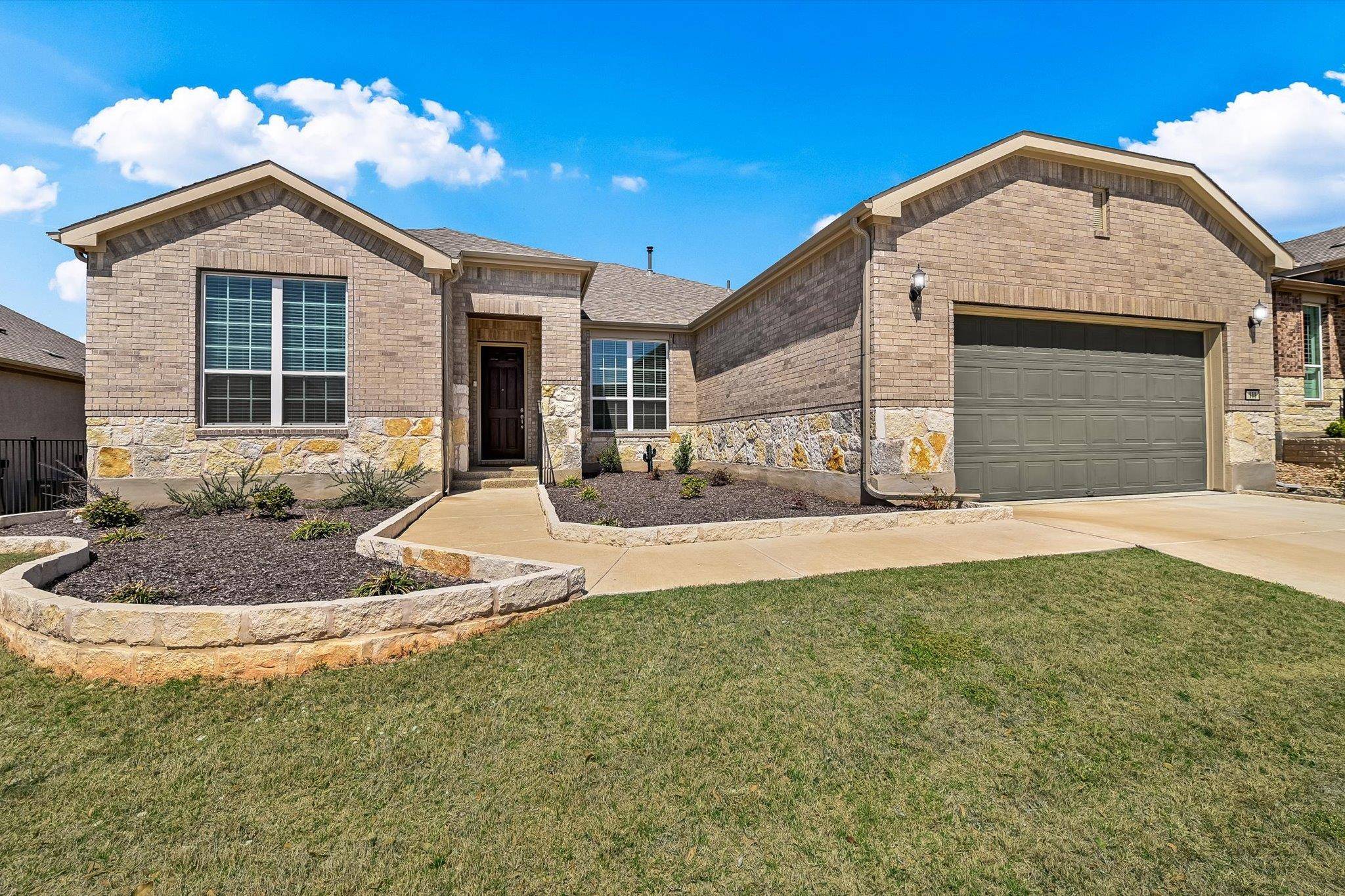 111 Bandana LN, Georgetown, TX 78633