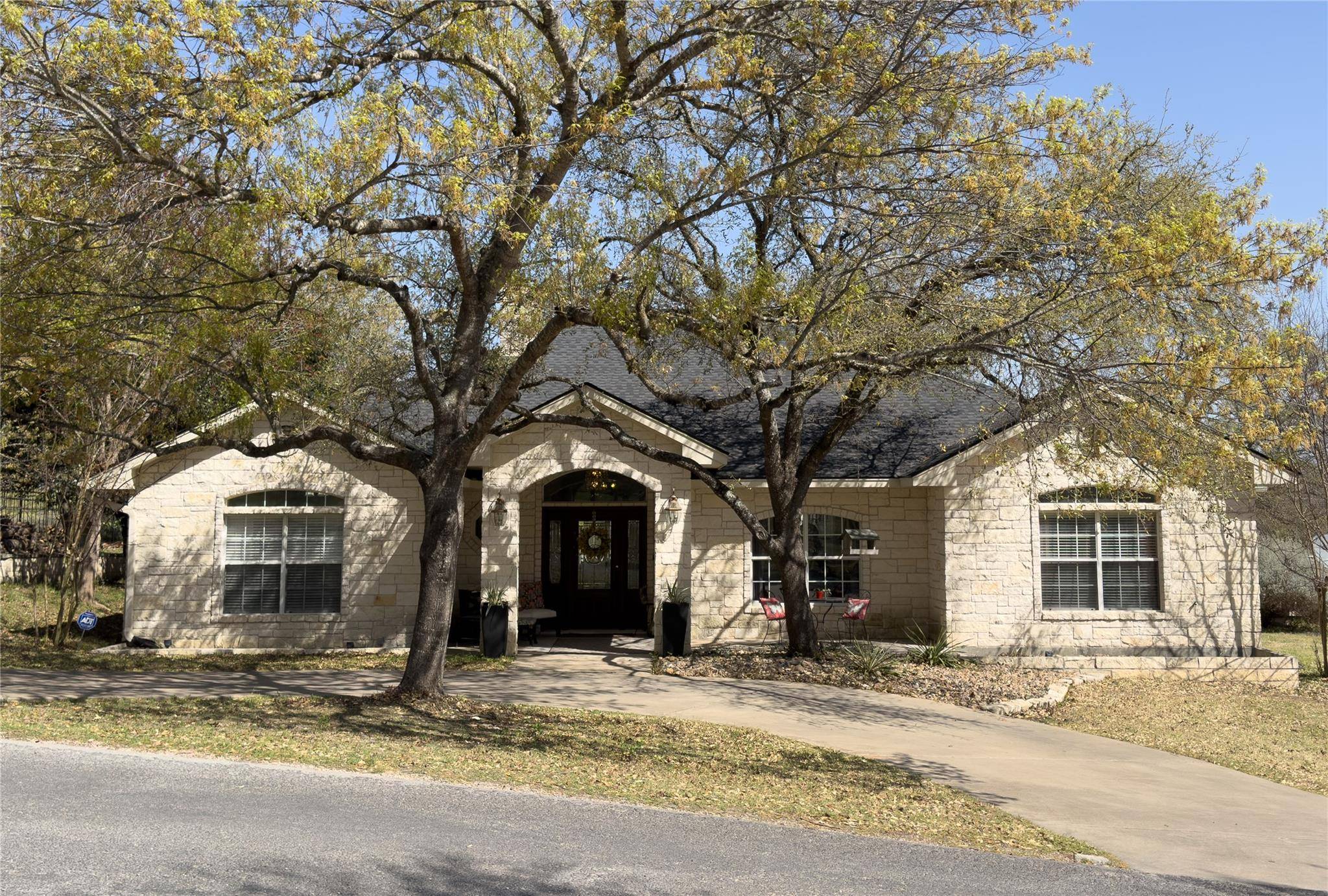 1316 Old Mill RD, Salado, TX 76571