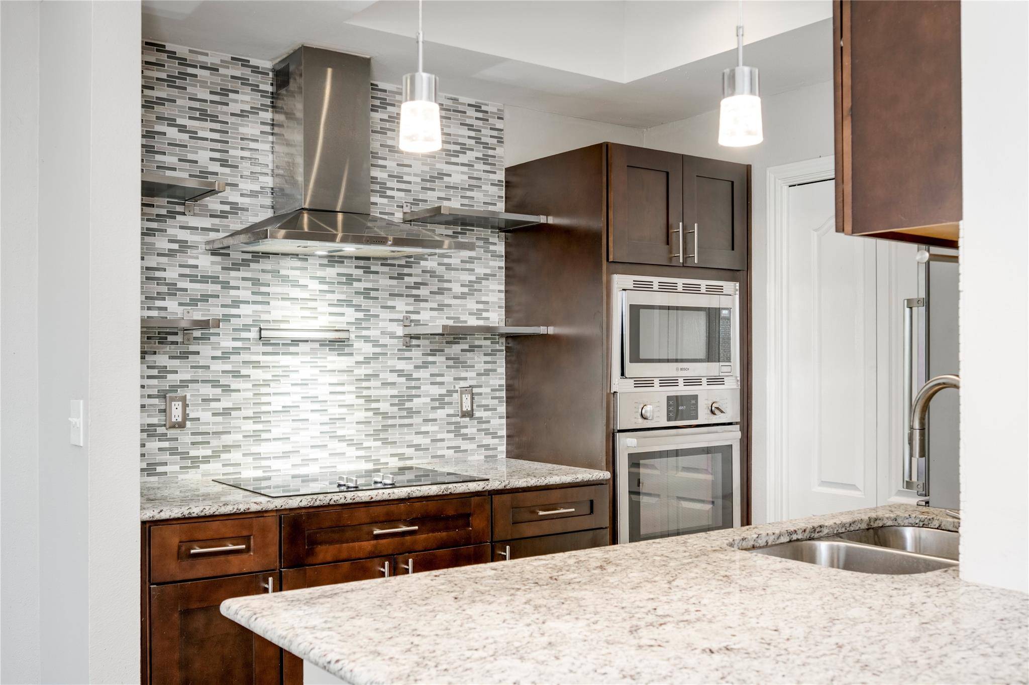 6000 Shepherd Mountain CV #407, Austin, TX 78730