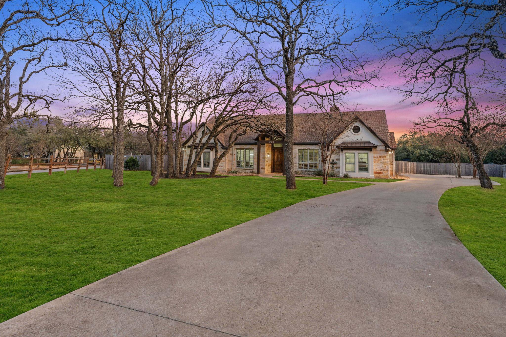 308 Oak Plaza CV, Georgetown, TX 78628