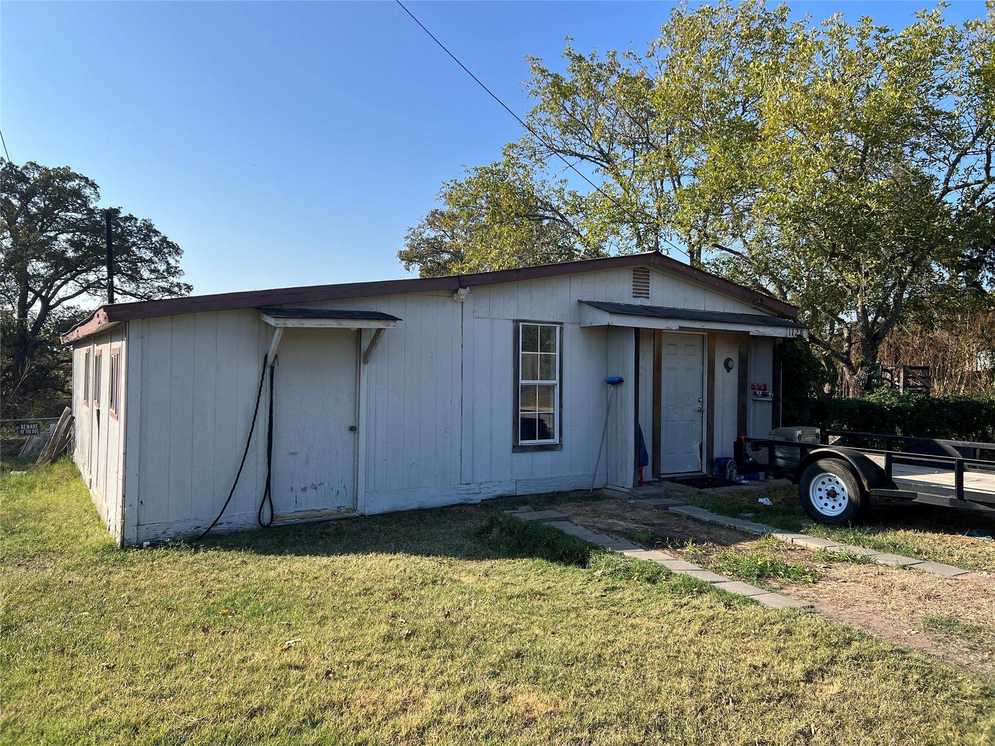 1128 Kay ST, Giddings, TX 78942