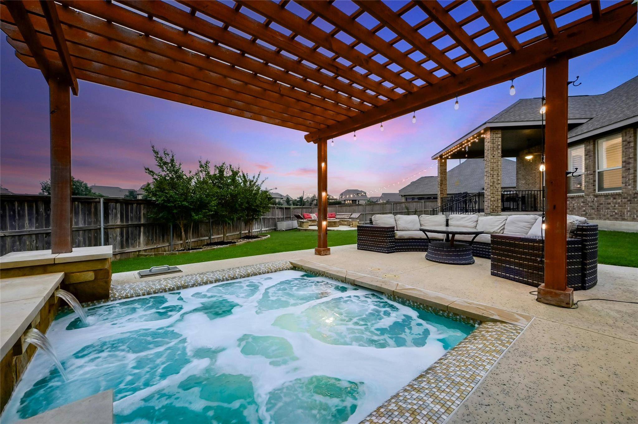 524 Blue Agave LN, Georgetown, TX 78626