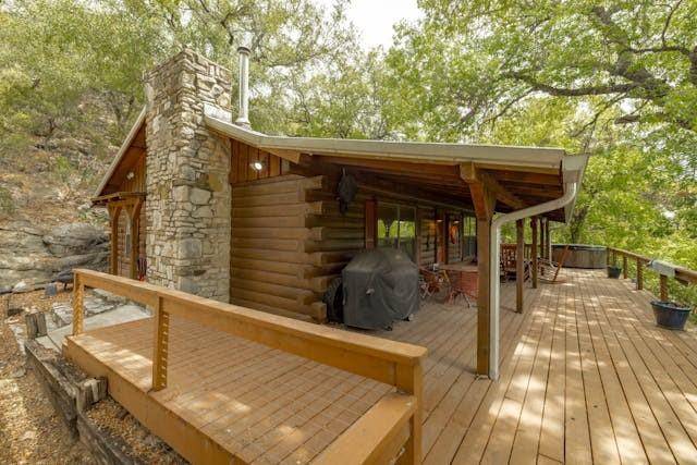 662 N River RD, Lampasas, TX 76550