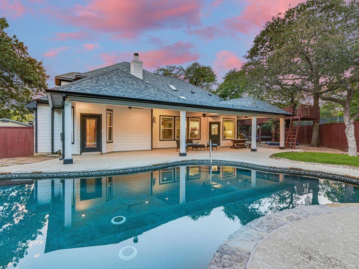 102 Whitechapel CT, Cedar Park, TX 78613