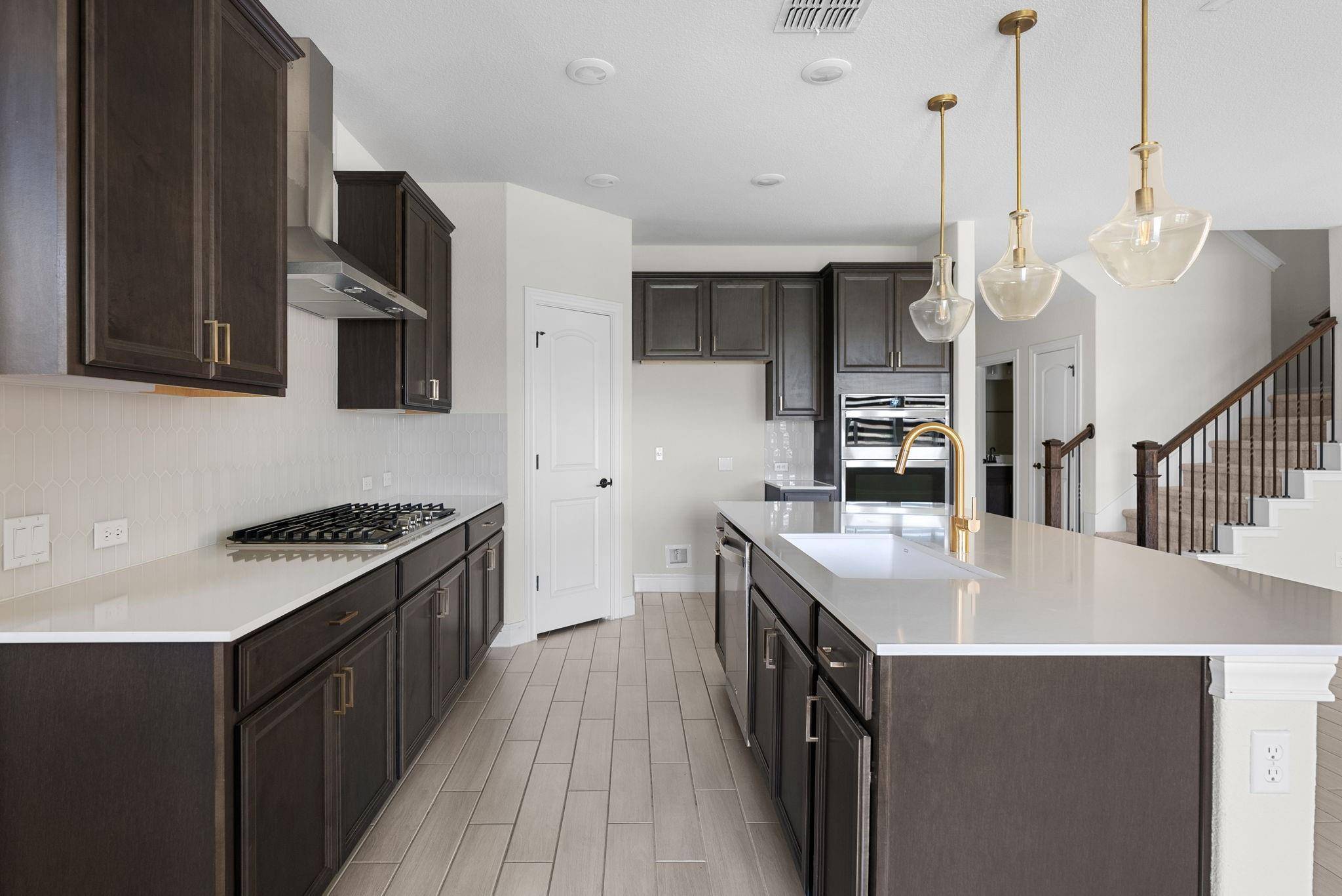144 Sweetleaf DR, Buda, TX 78610