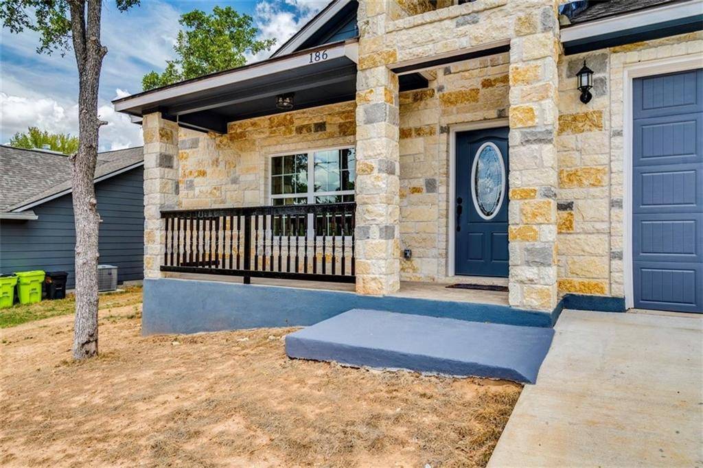 186 Lamaloa LN, Bastrop, TX 78602