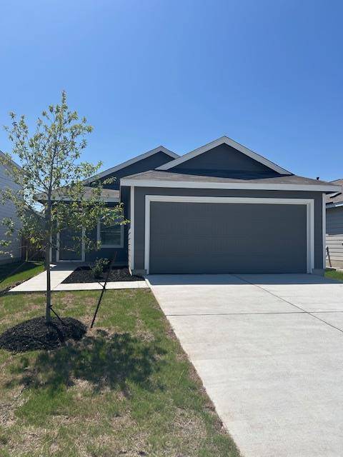 109 Painted Night RD, Hutto, TX 78634