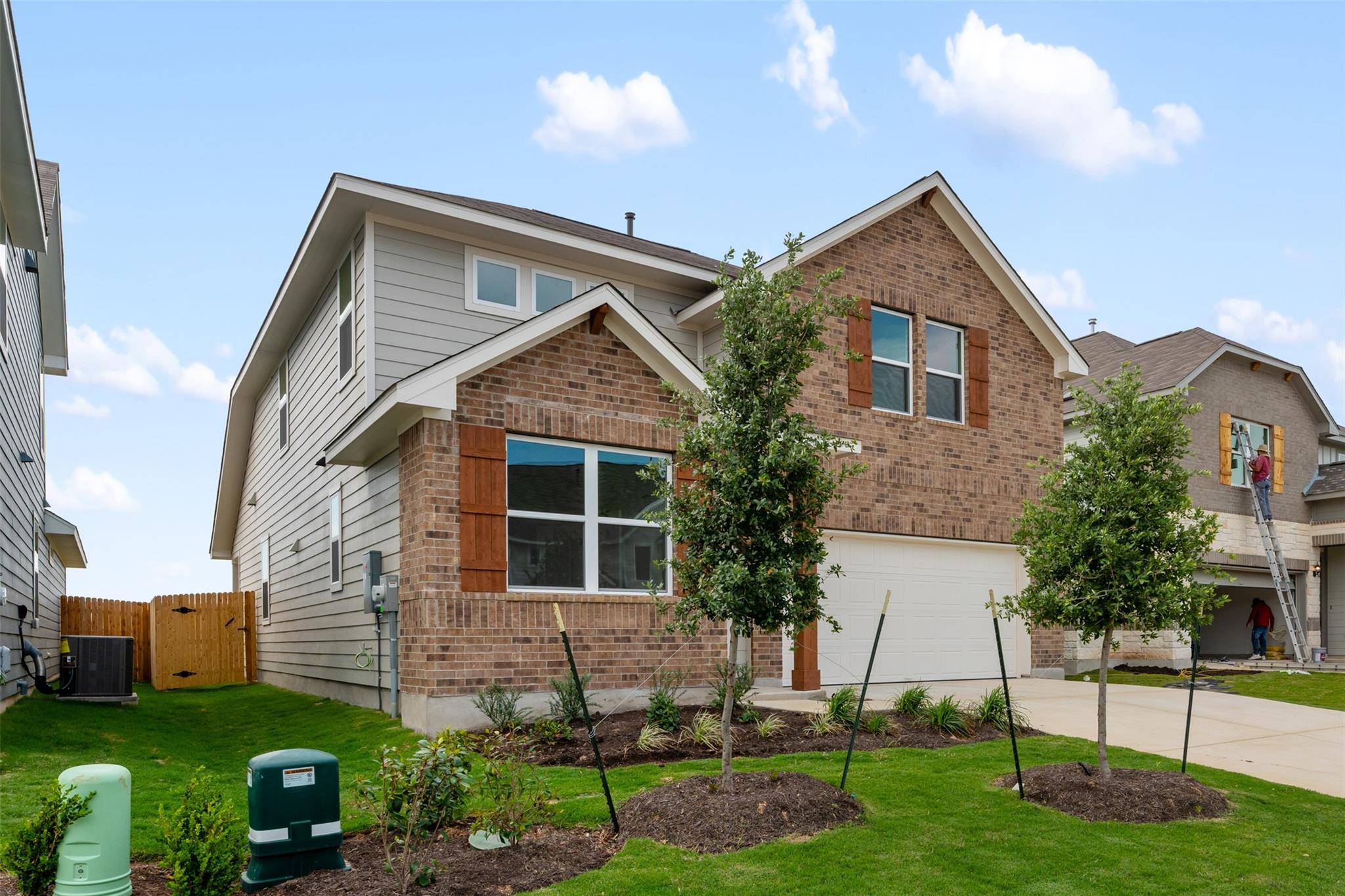 134 Prairie Falls DR, Hutto, TX 78634
