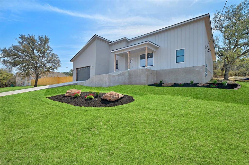 601 Taylor DR, Marble Falls, TX 78654