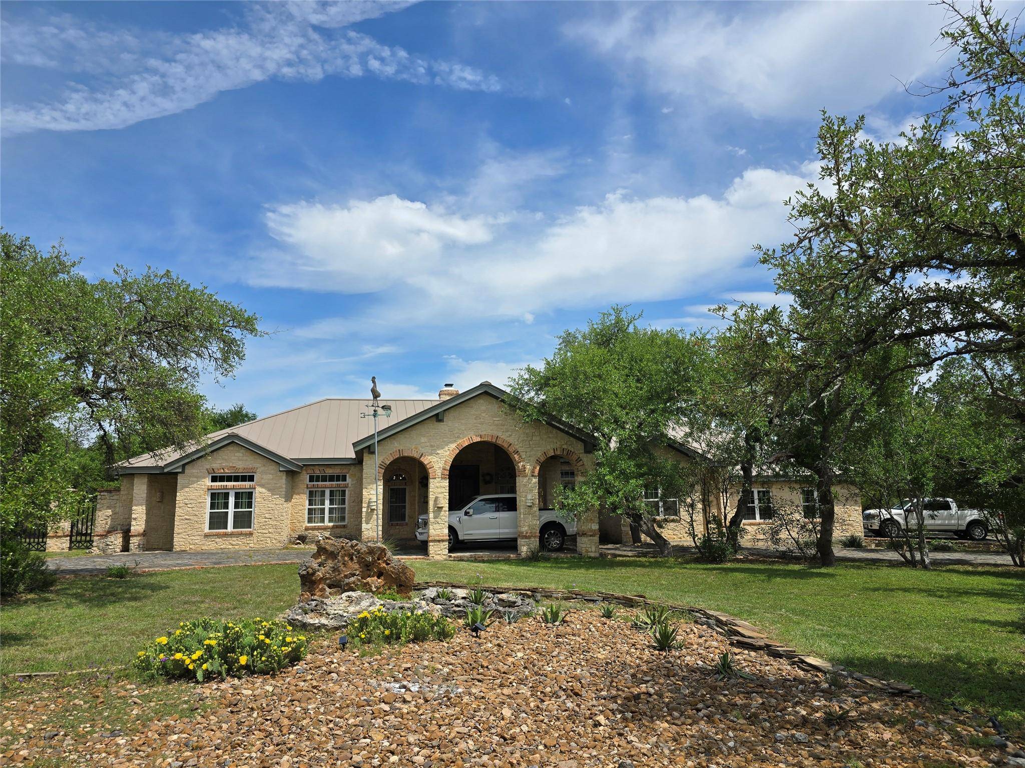 680 Saddleridge DR, Wimberley, TX 78676