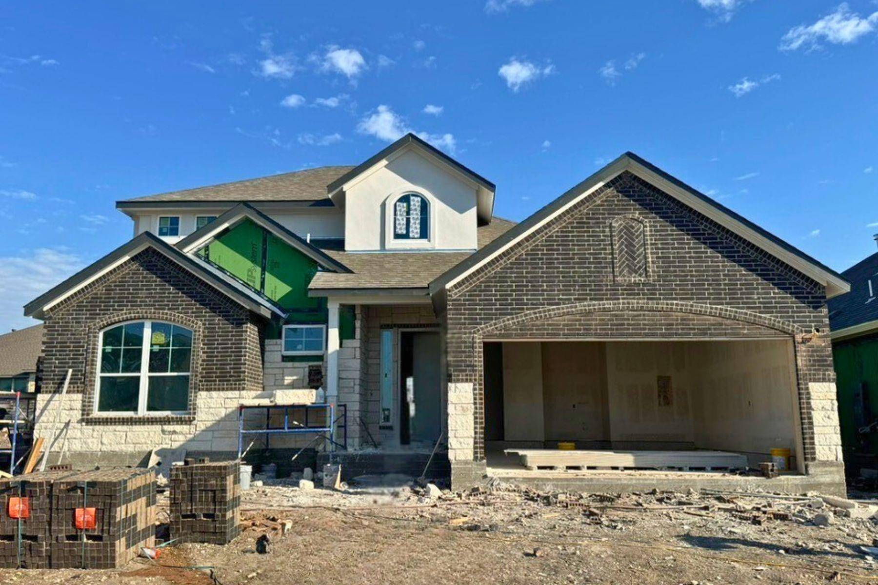 124 Sandrock TRL, Georgetown, TX 78633