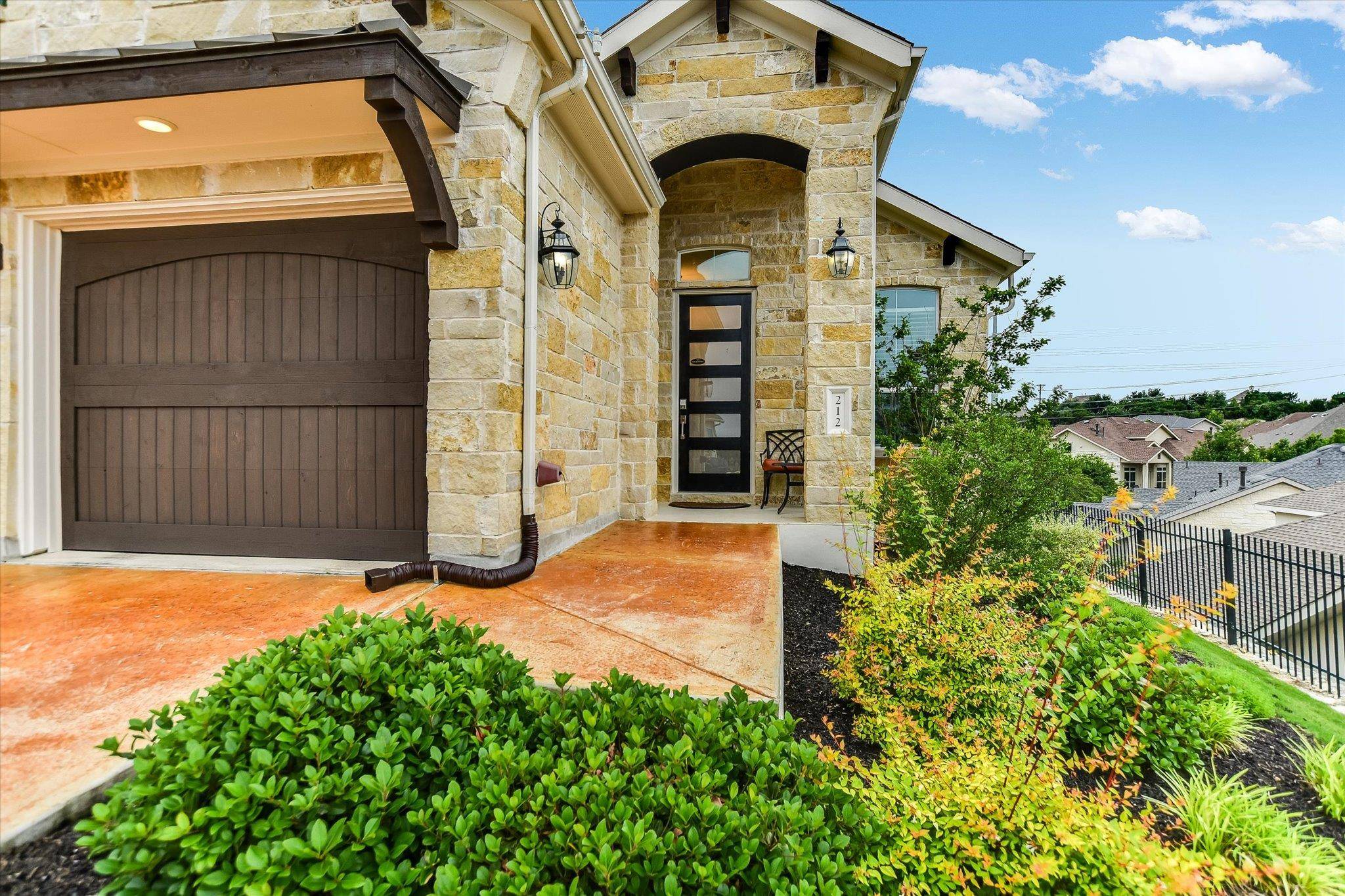 212 Olivia DR #117, Austin, TX 78738