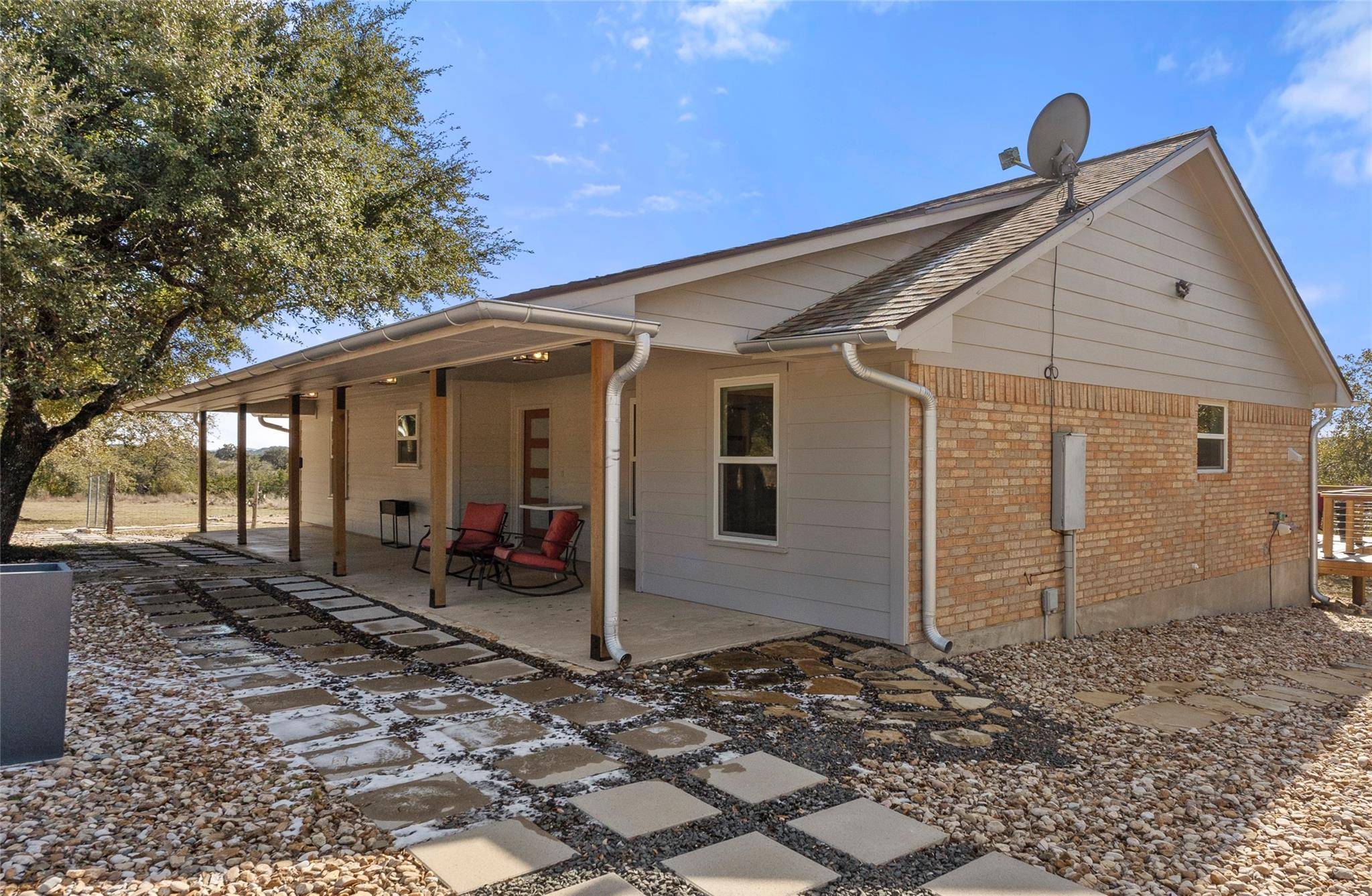 401 Ranchview RD, Spicewood, TX 78669