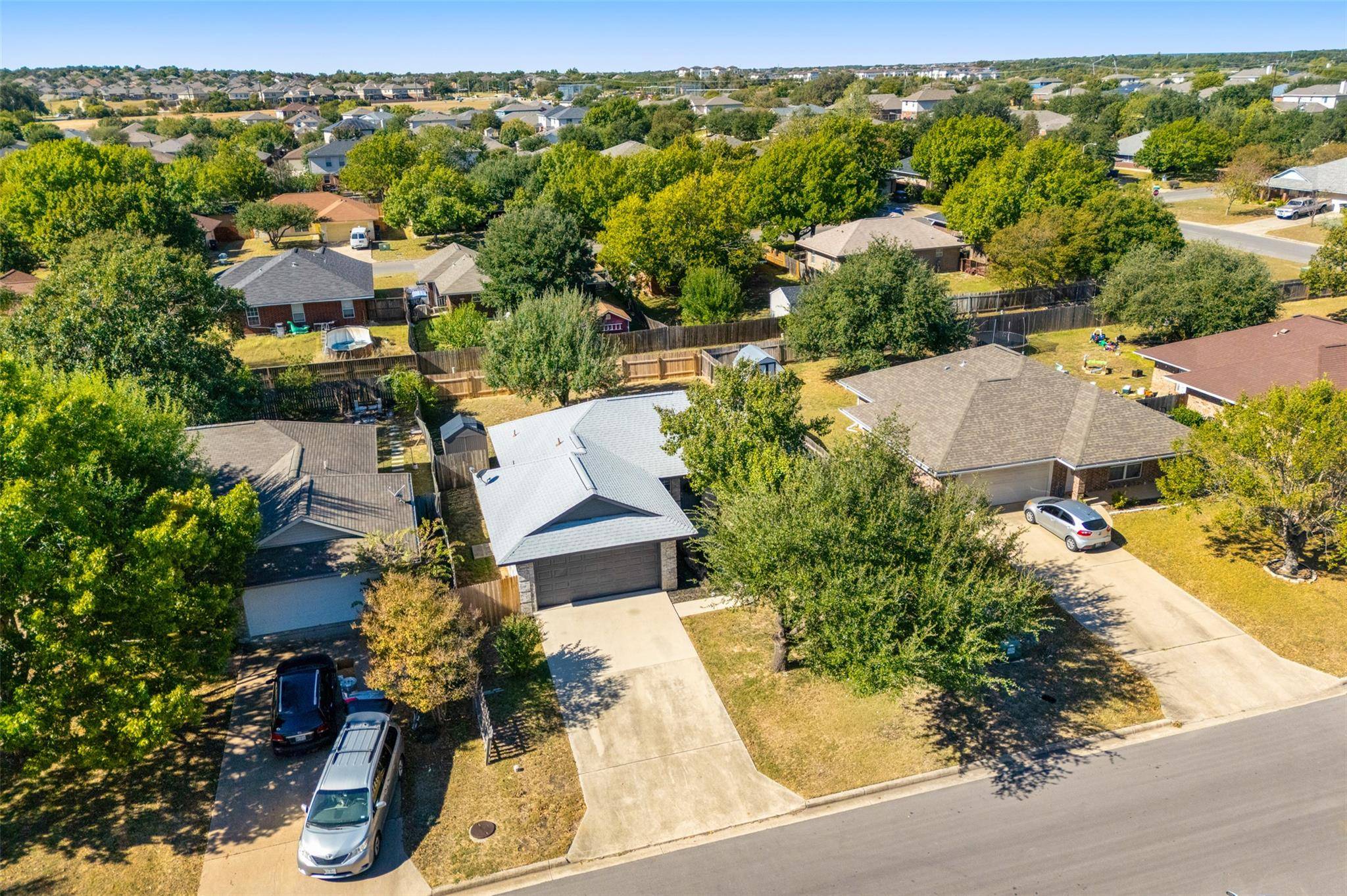 419 Bentwood DR, Leander, TX 78641