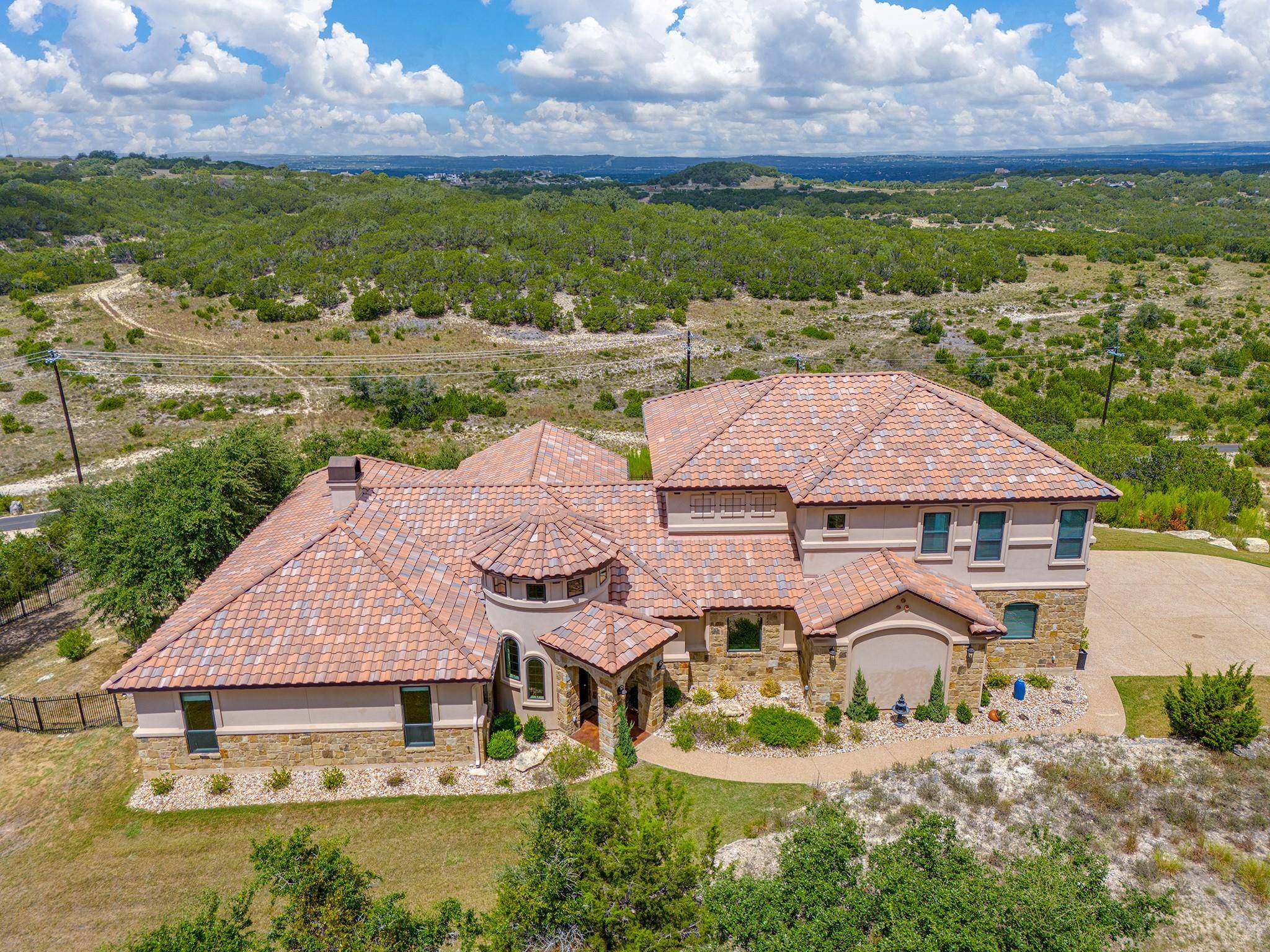 1816 Windy Walk CV, Spicewood, TX 78669
