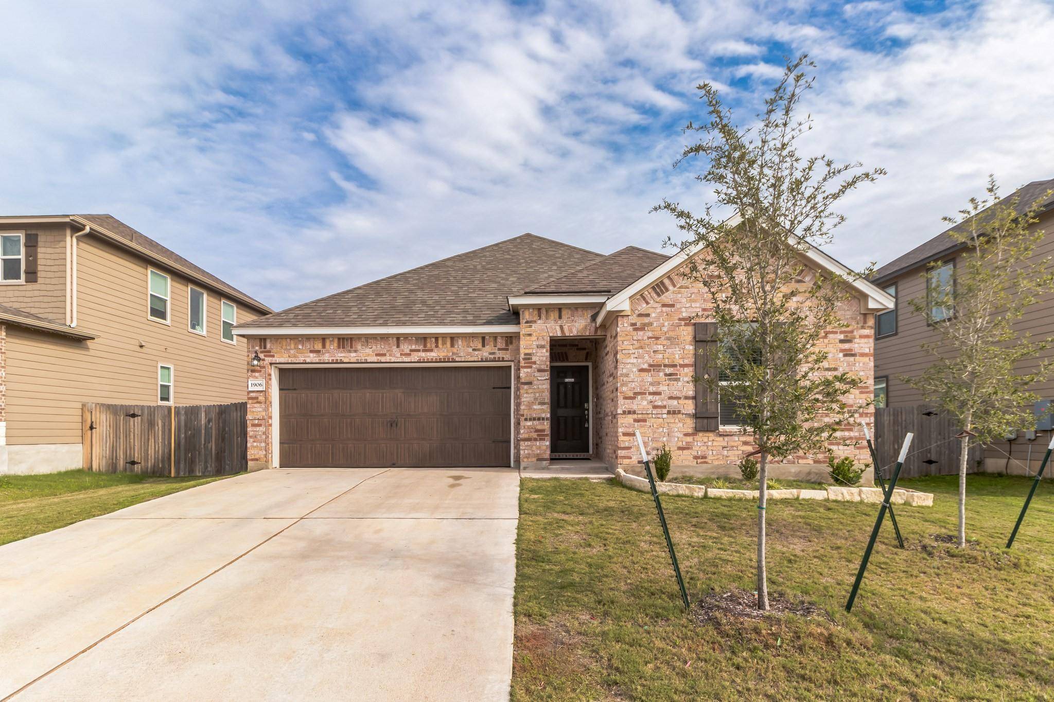1906 Dragonfly LOOP, Bastrop, TX 78602