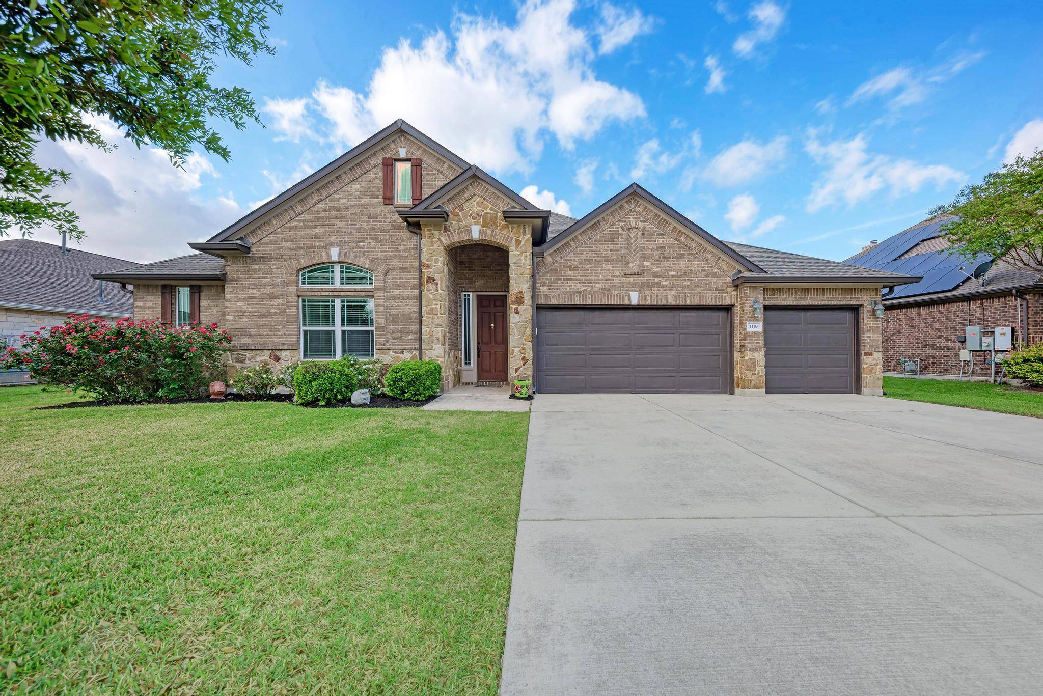 1119 Enclave WAY, Hutto, TX 78634