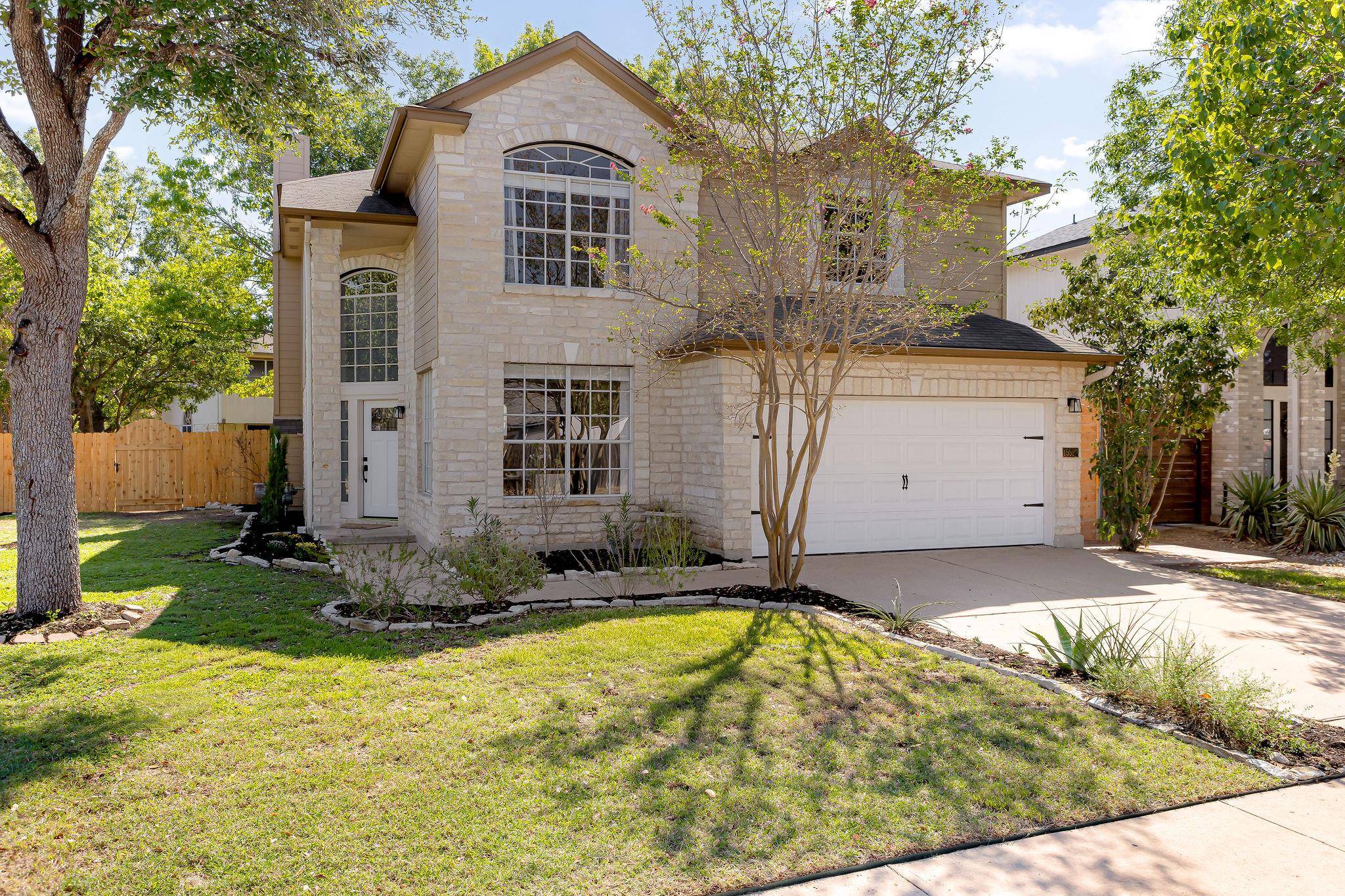 15527 Crissom LN, Austin, TX 78728