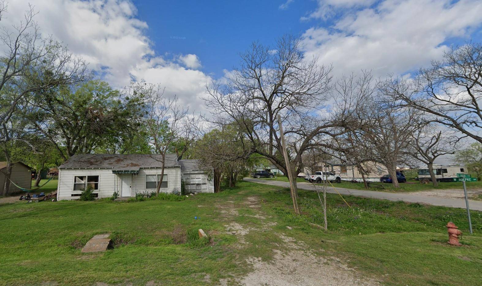 505 N Main ST, Thorndale, TX 76577