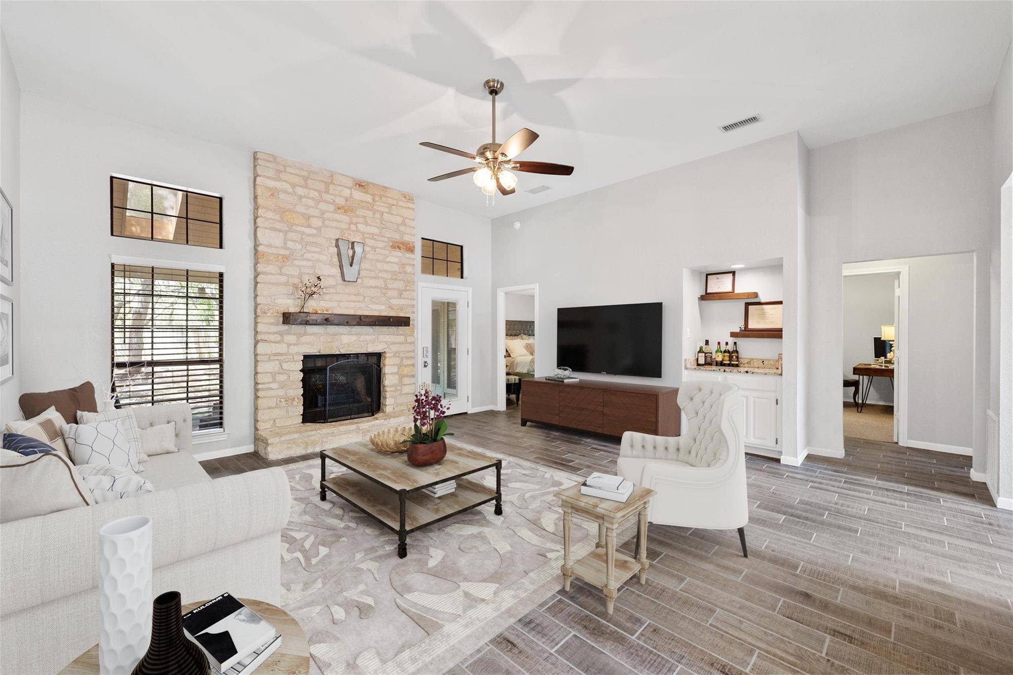 222 Treetop WAY, Buda, TX 78610