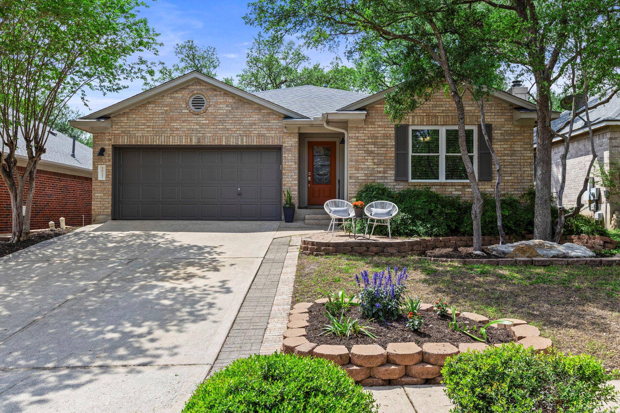 2037 Desco DR, Austin, TX 78748