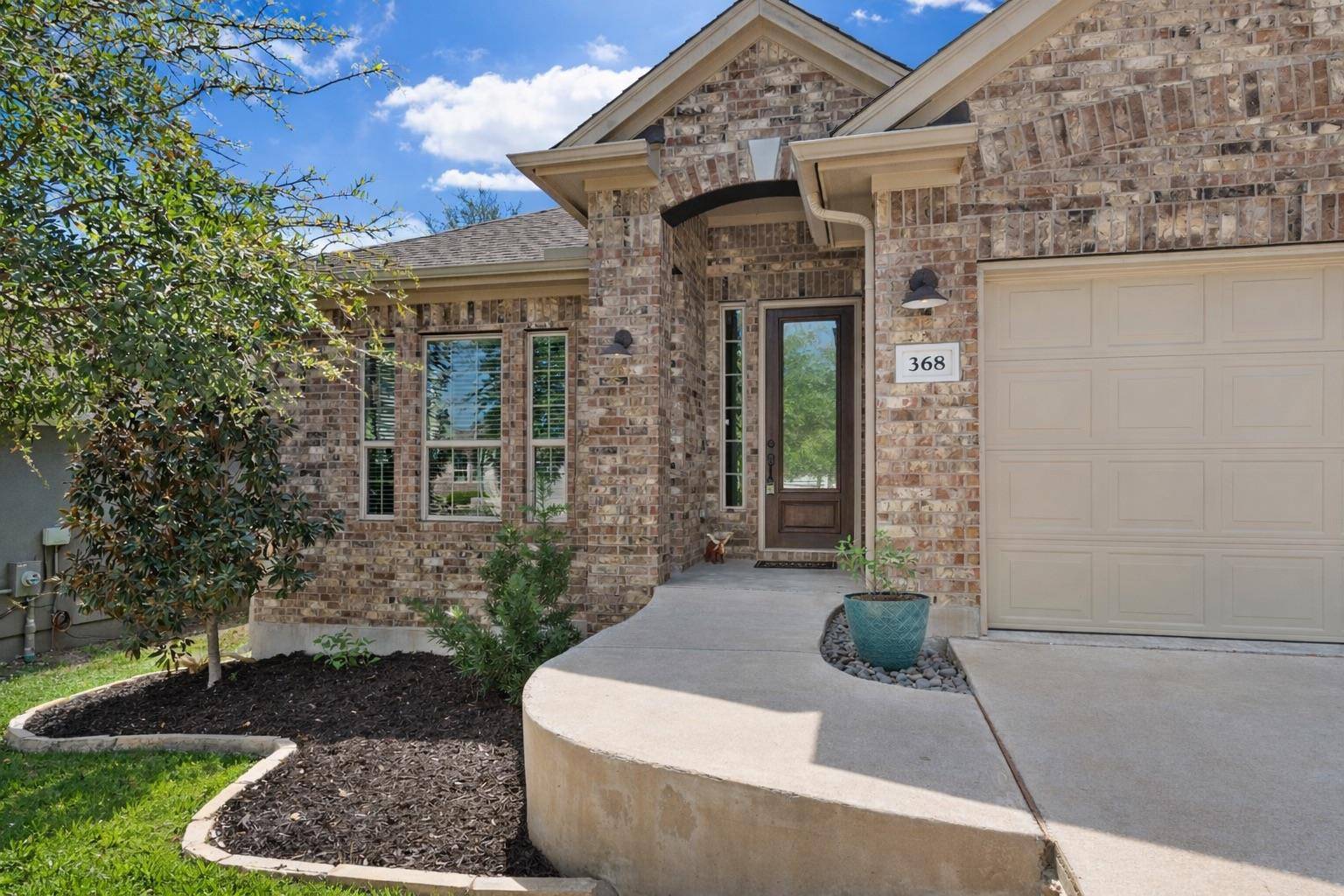 368 Founders RDG, Dripping Springs, TX 78620