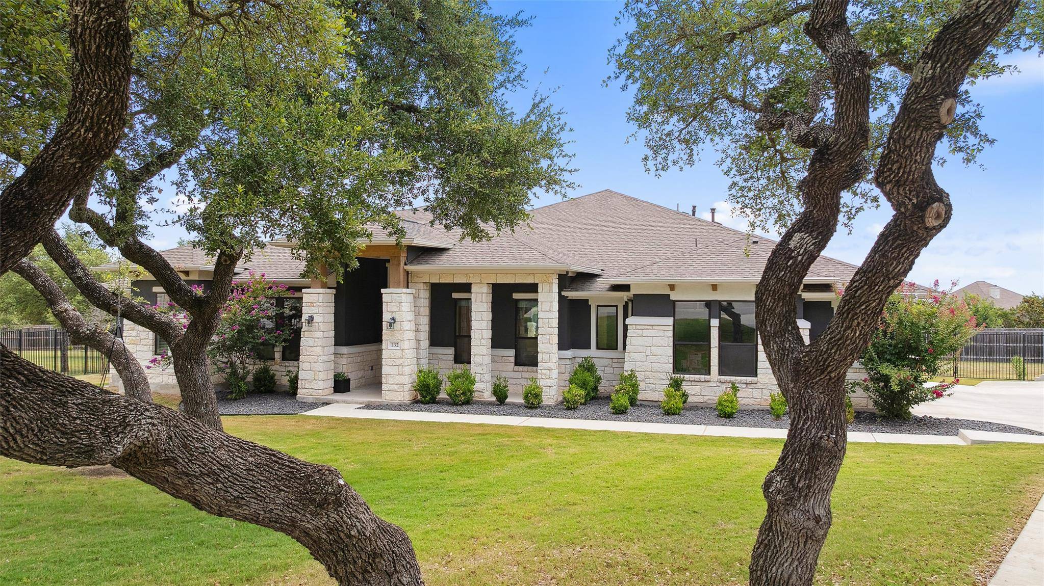 132 Mataro CV, Dripping Springs, TX 78620