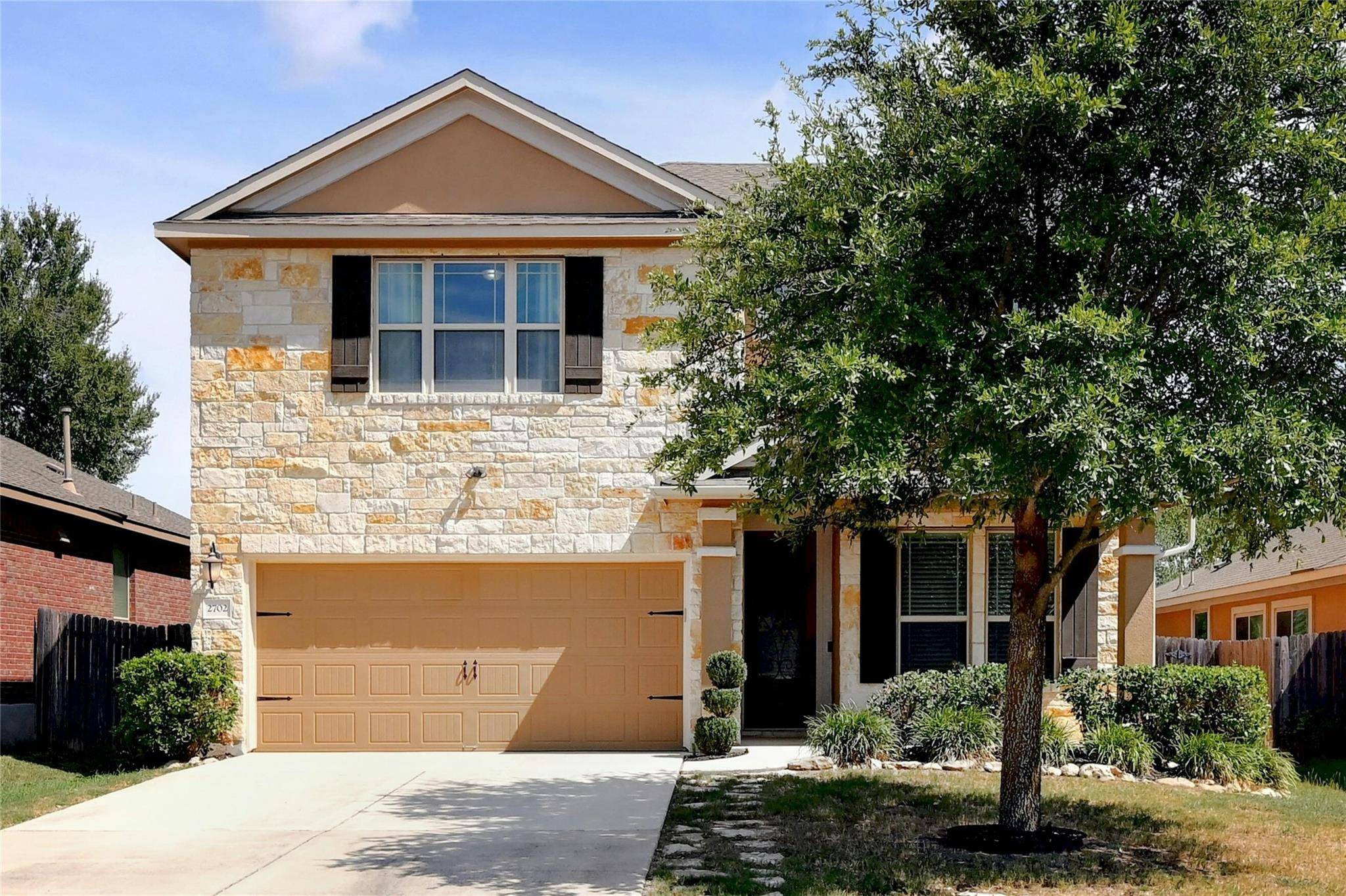 2702 Garlic Creek DR, Buda, TX 78610
