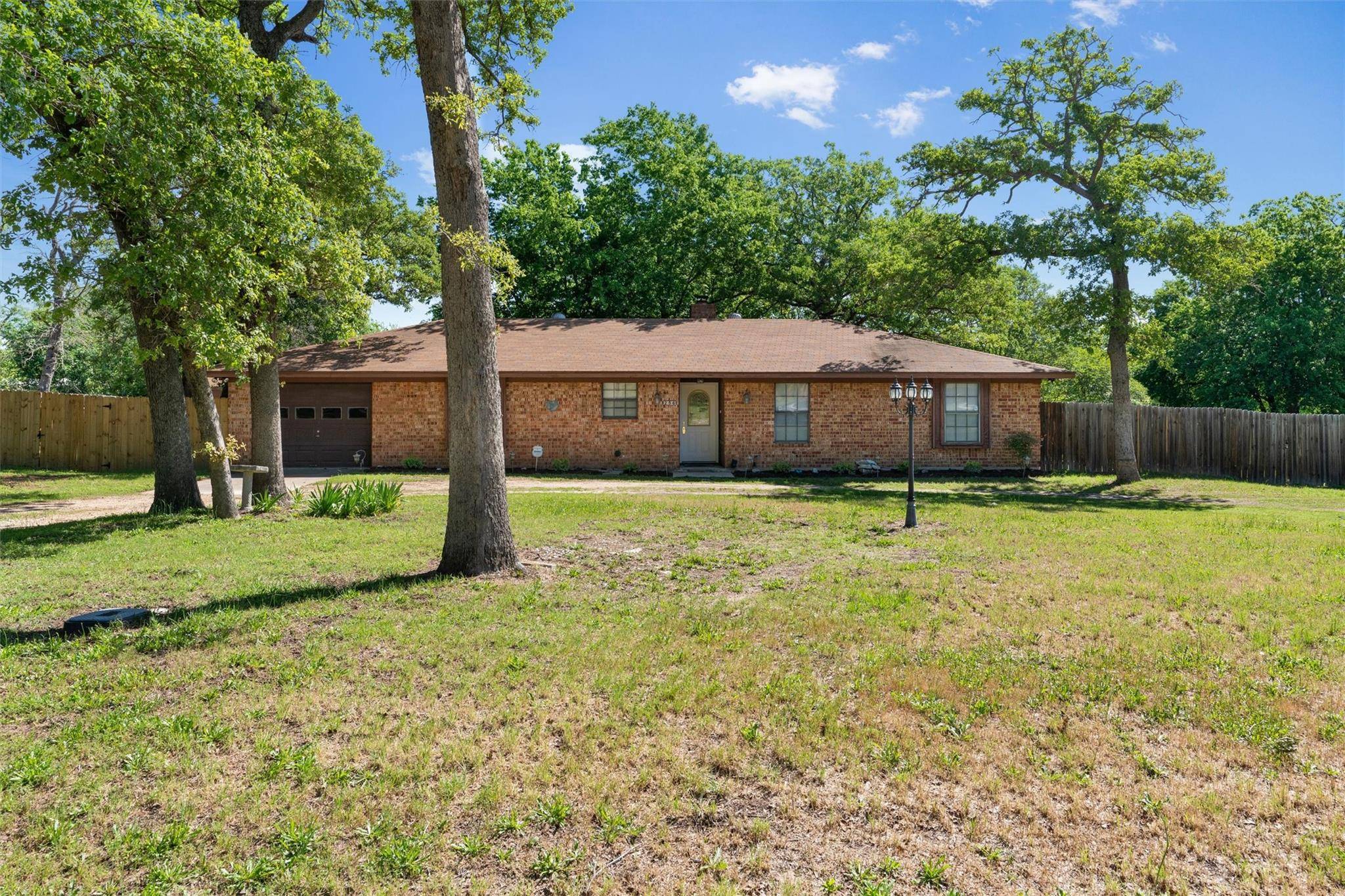 256 Oak Park Two, Rockdale, TX 76567