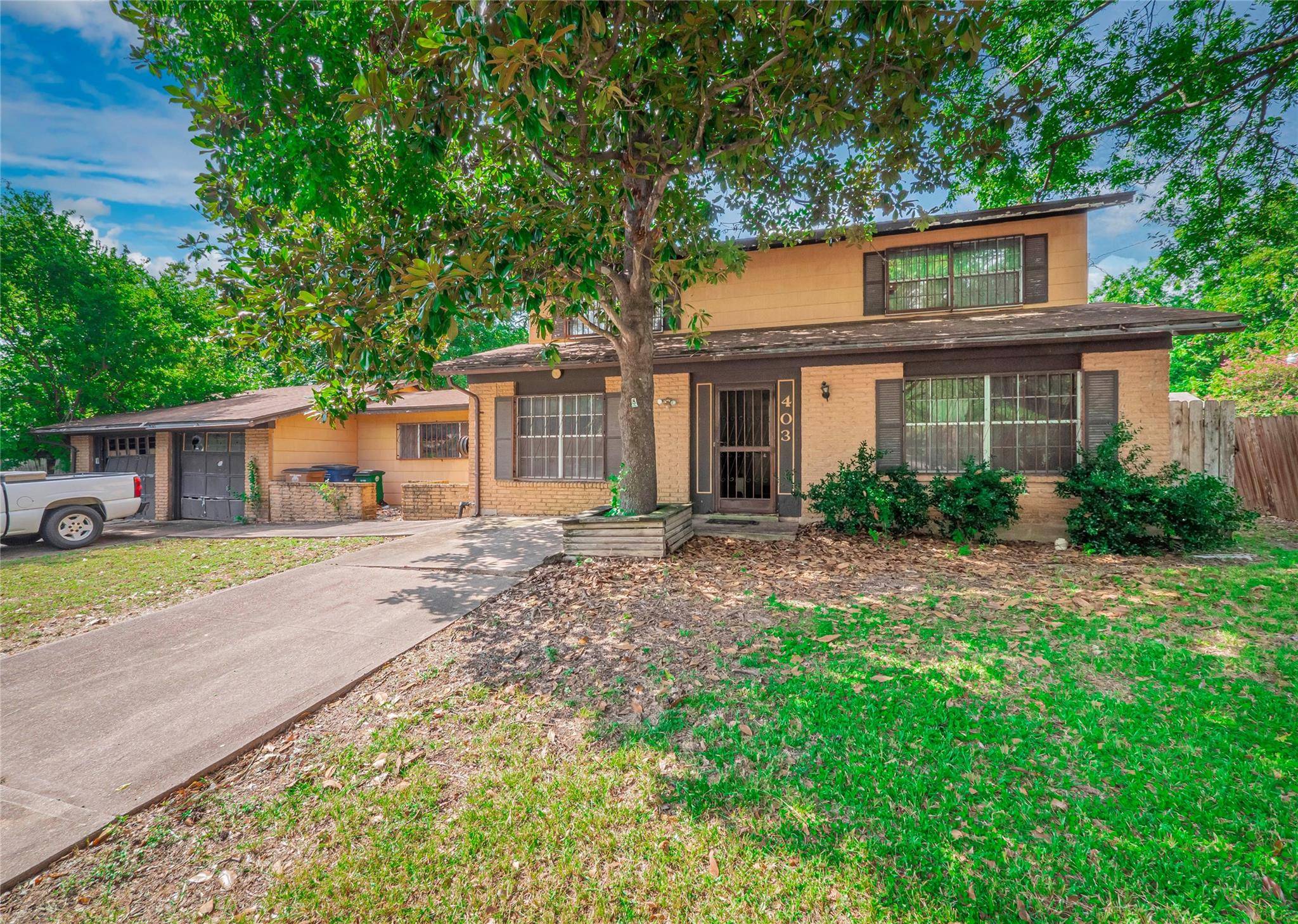 403 and 401 Ramble LN, Austin, TX 78745
