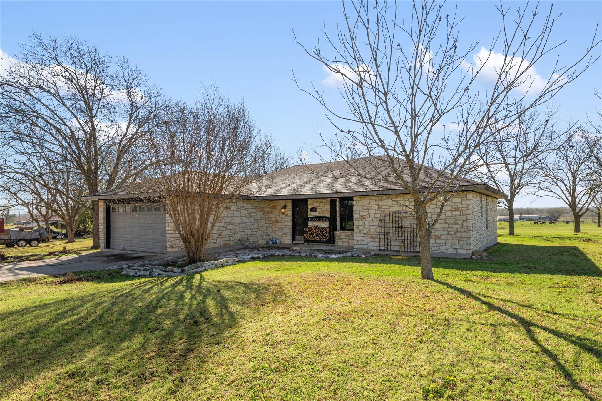 100 E Clement ST, Thorndale, TX 76577