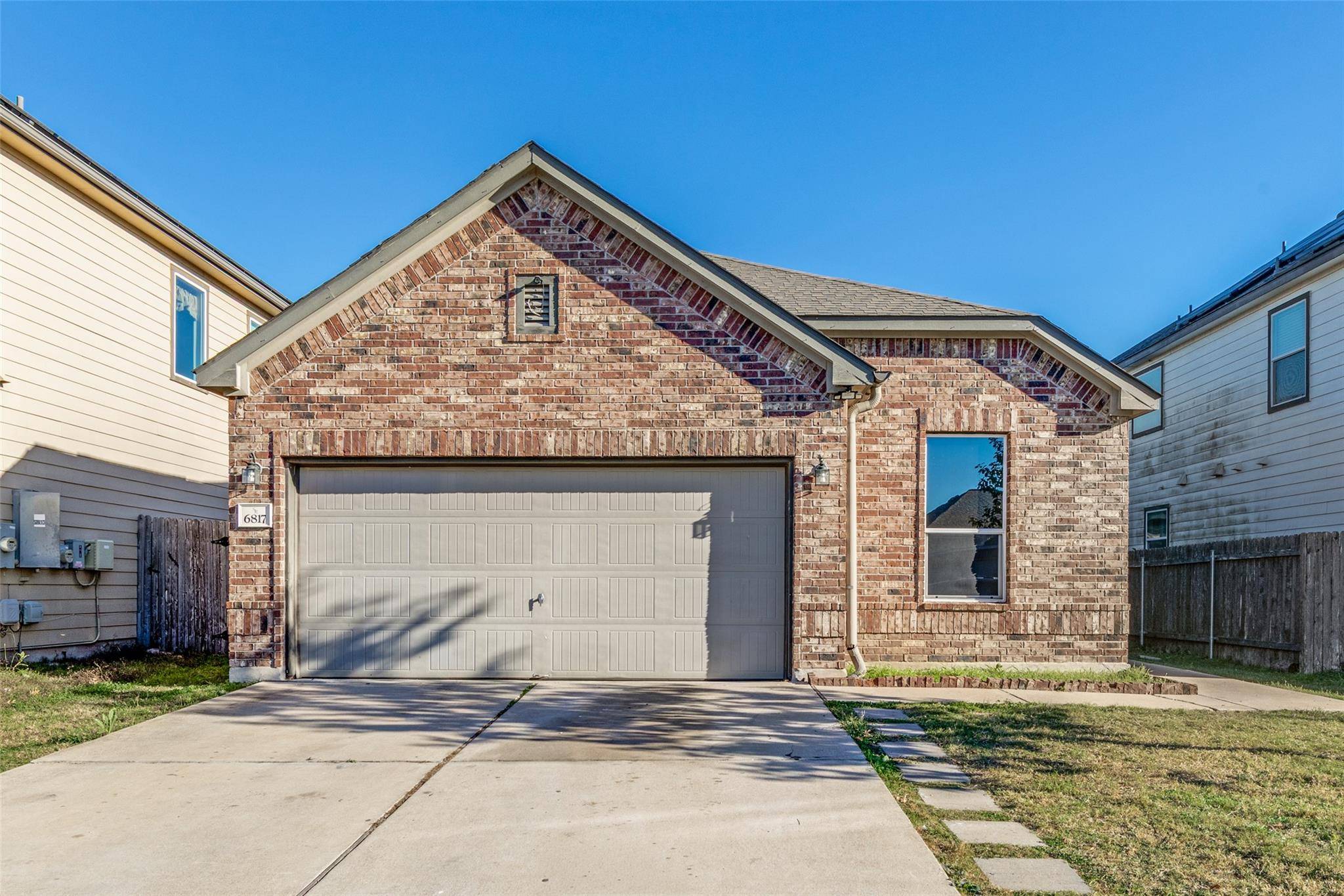 6817 Horseshoe Pond DR, Del Valle, TX 78617