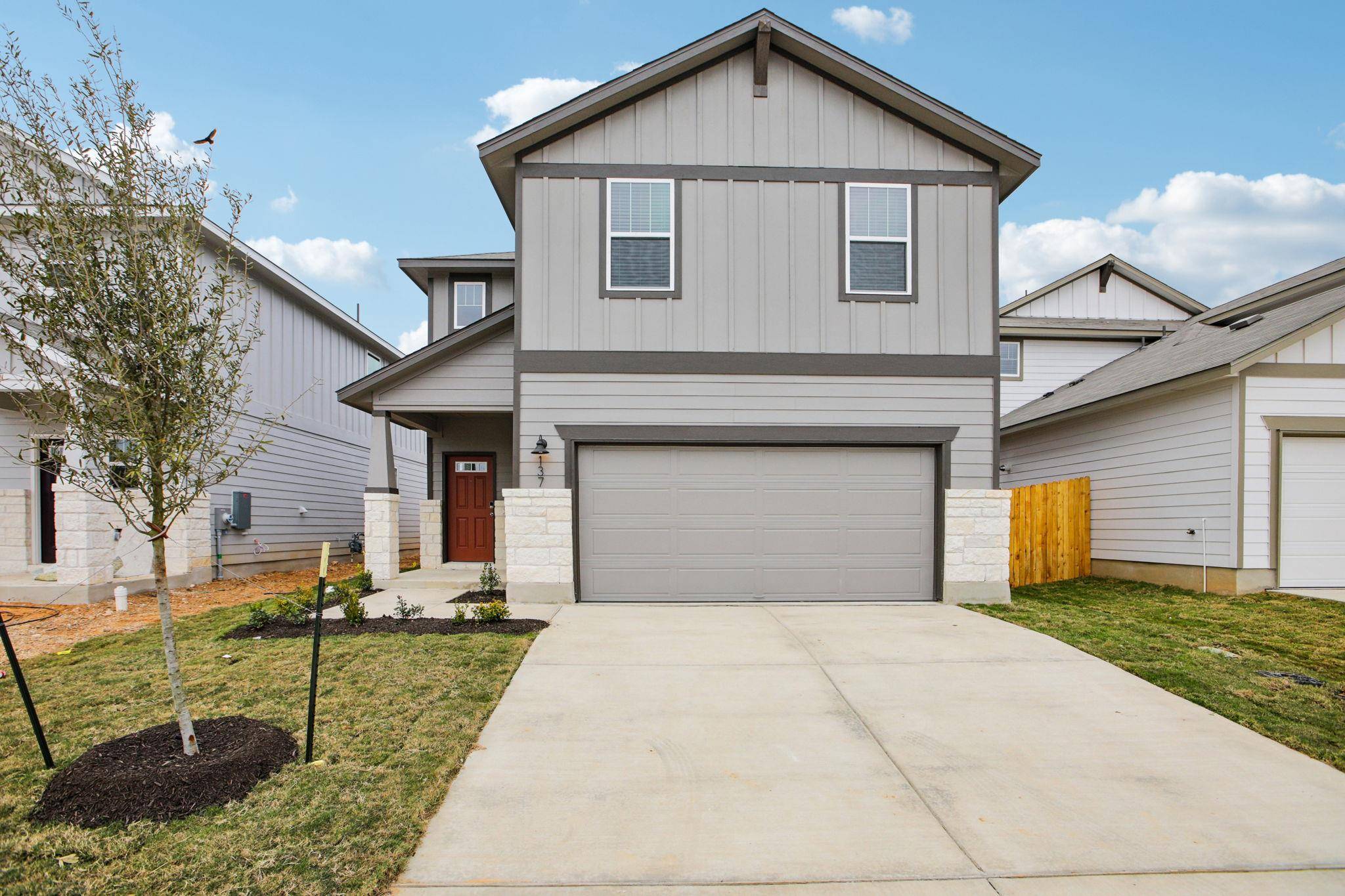 137 Greenway LN, Georgetown, TX 78628