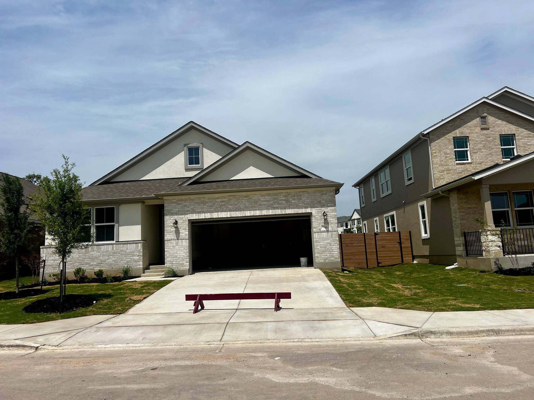 516 Raleigh DR, Georgetown, TX 78633