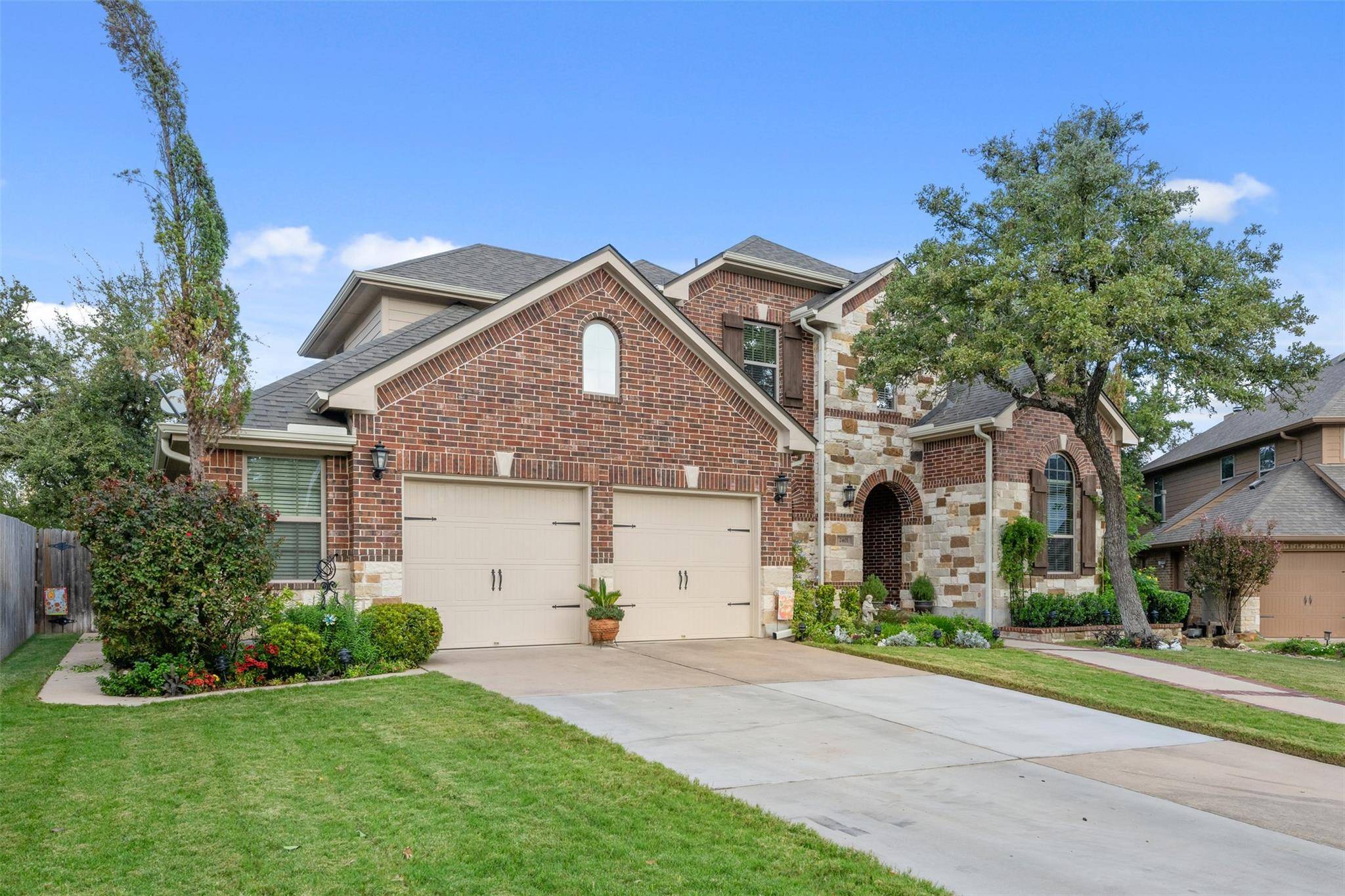 2401 Yorkshire LN, Cedar Park, TX 78613