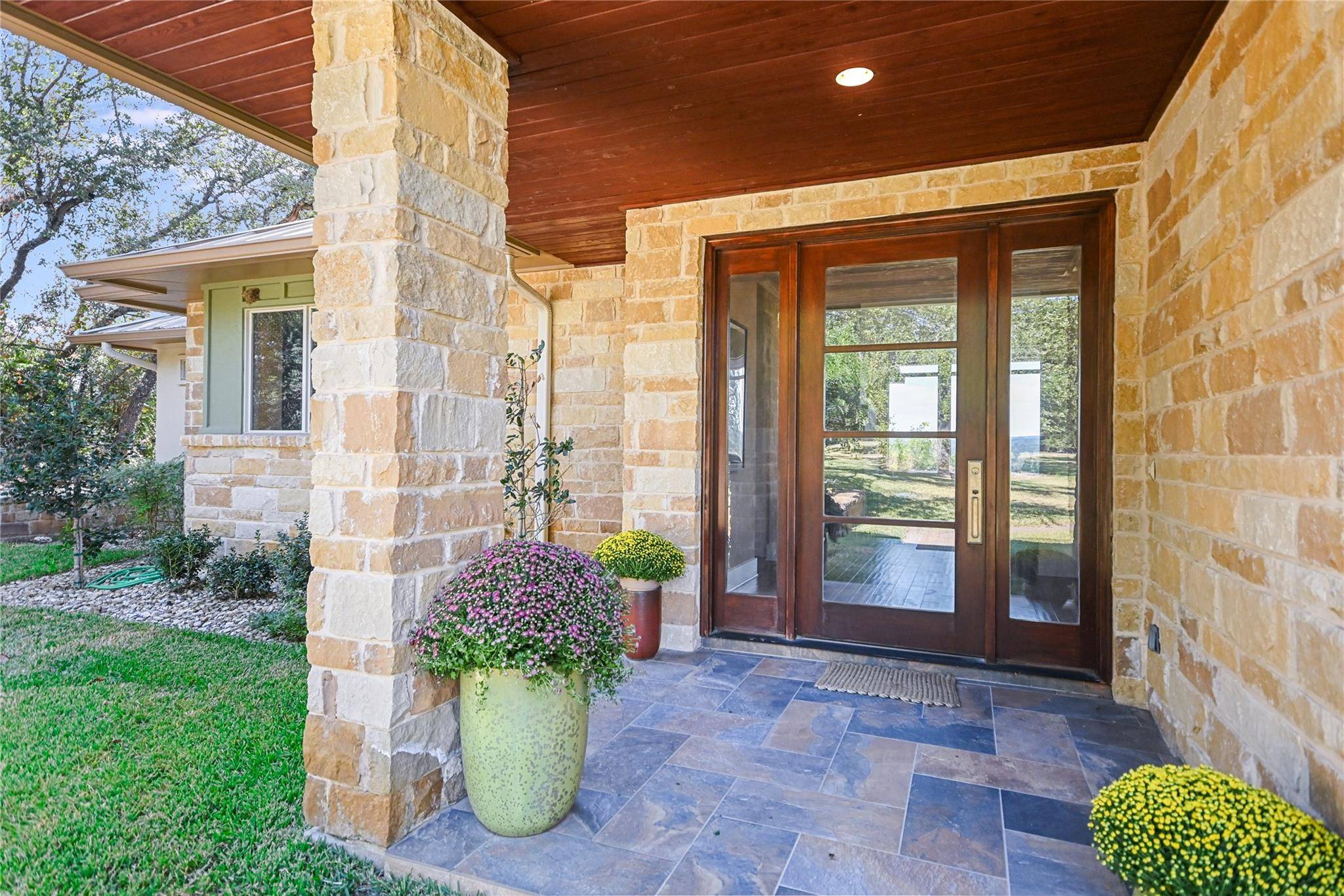 19301 Sean Avery PATH, Spicewood, TX 78669
