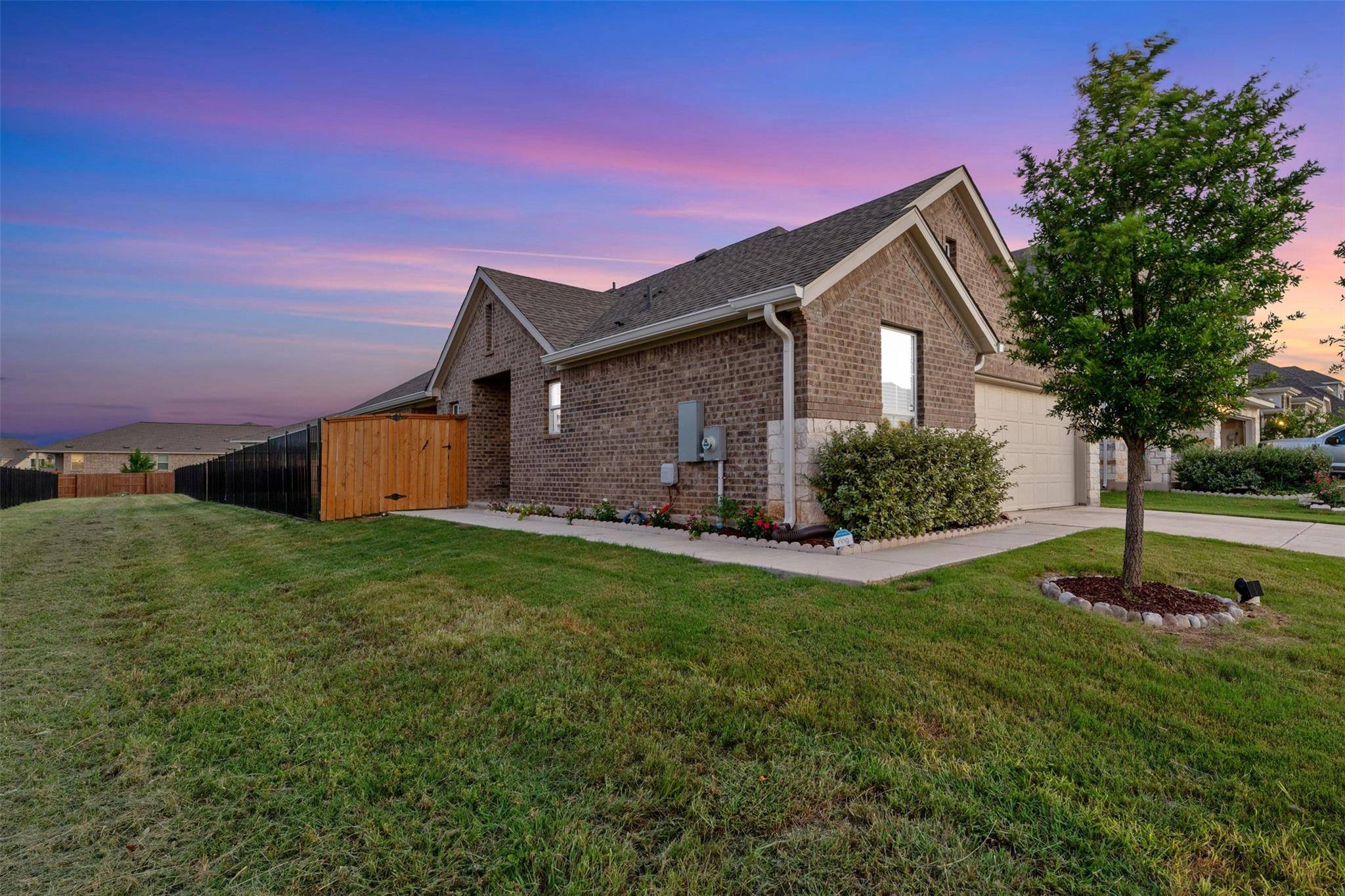 619 Windbrook DR, Georgetown, TX 78628