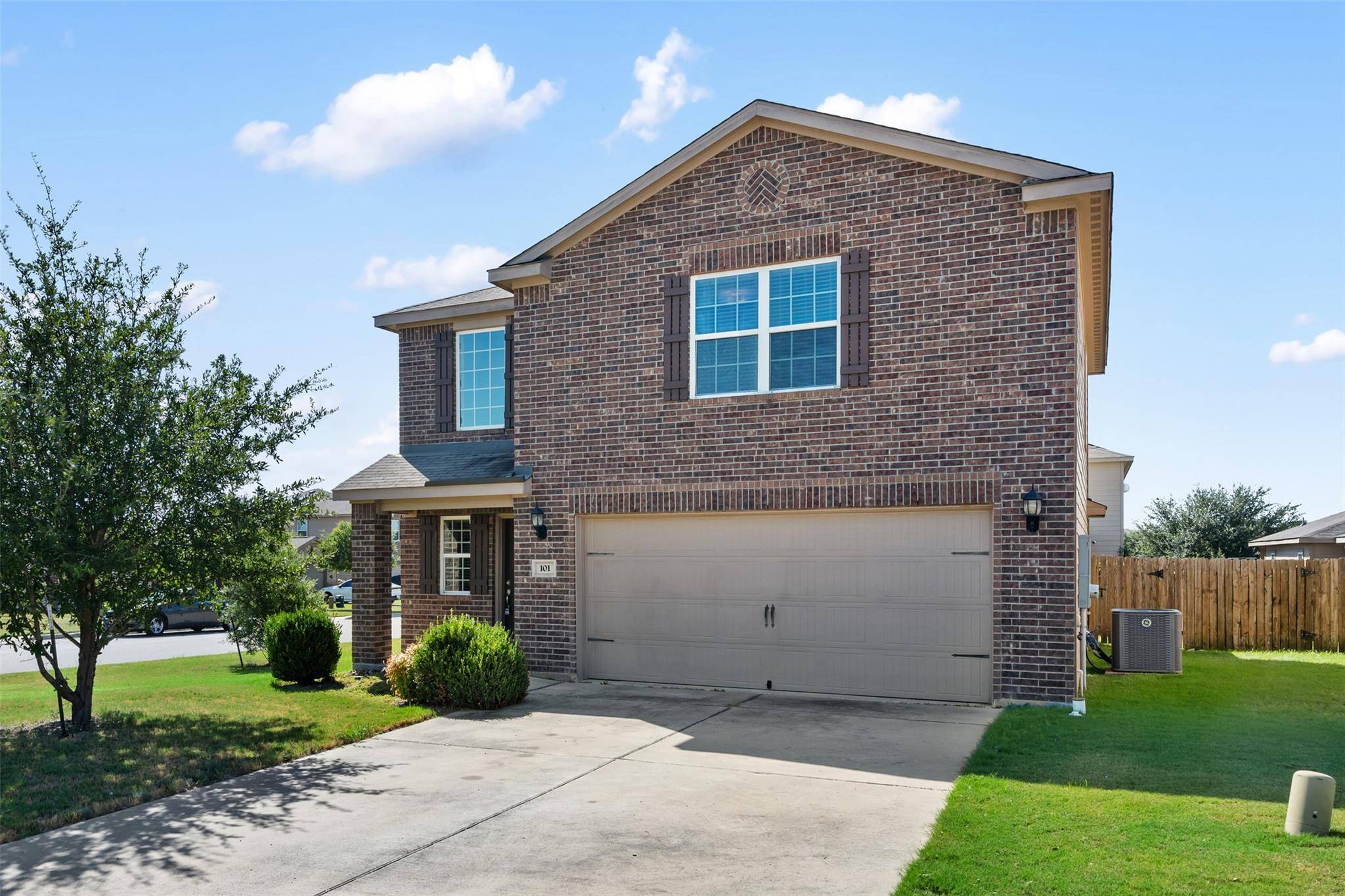 101 Brockston CV, Jarrell, TX 76537