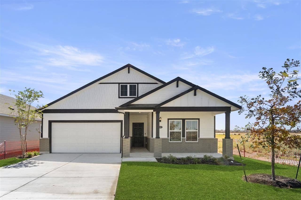 130 Keltic DR, Kyle, TX 78640