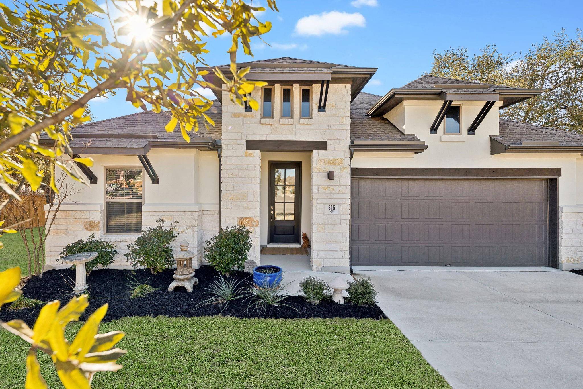 315 LEFT FORK DR, Kyle, TX 78640
