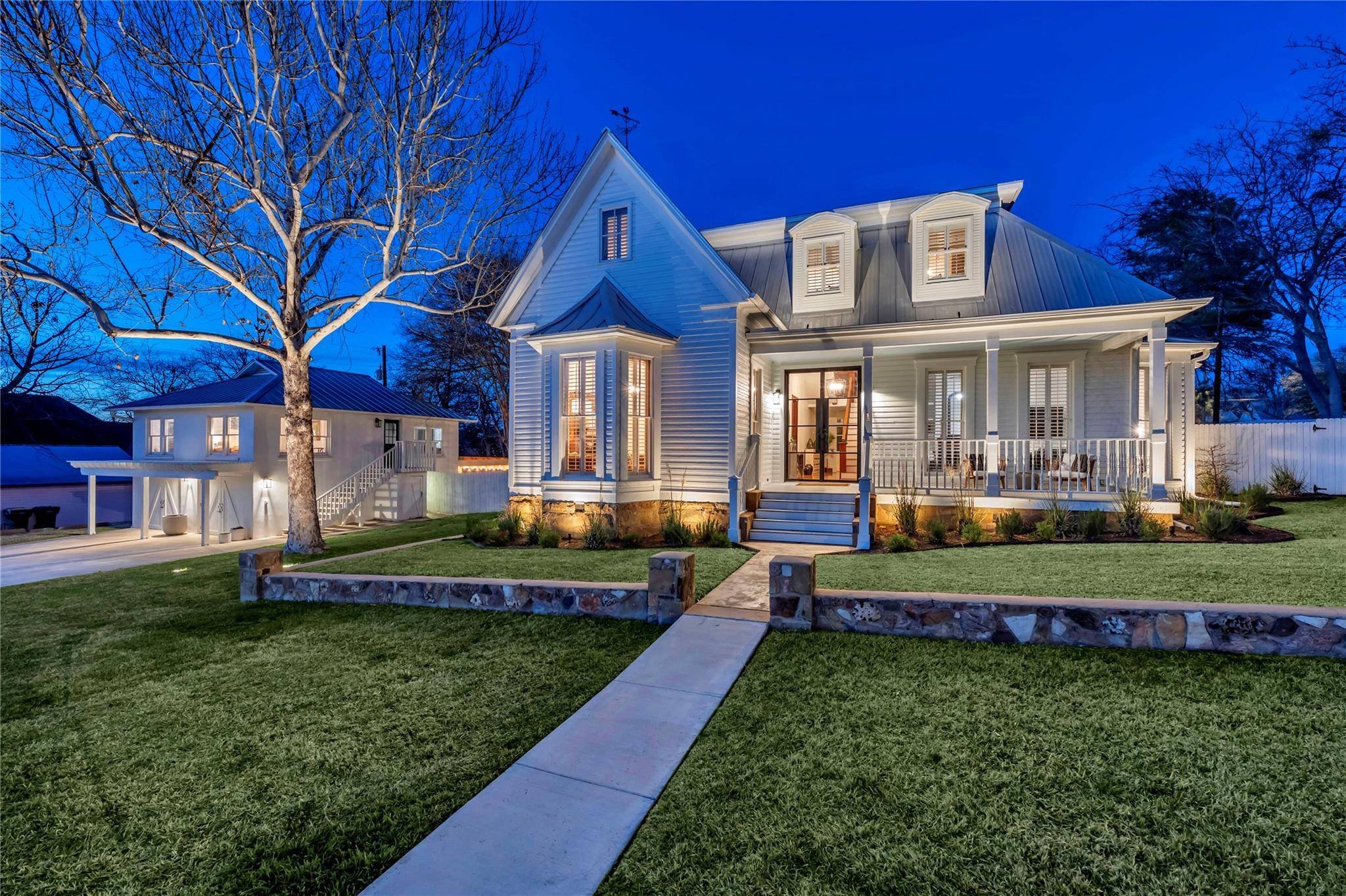 501 6th ST, Marble Falls, TX 78654