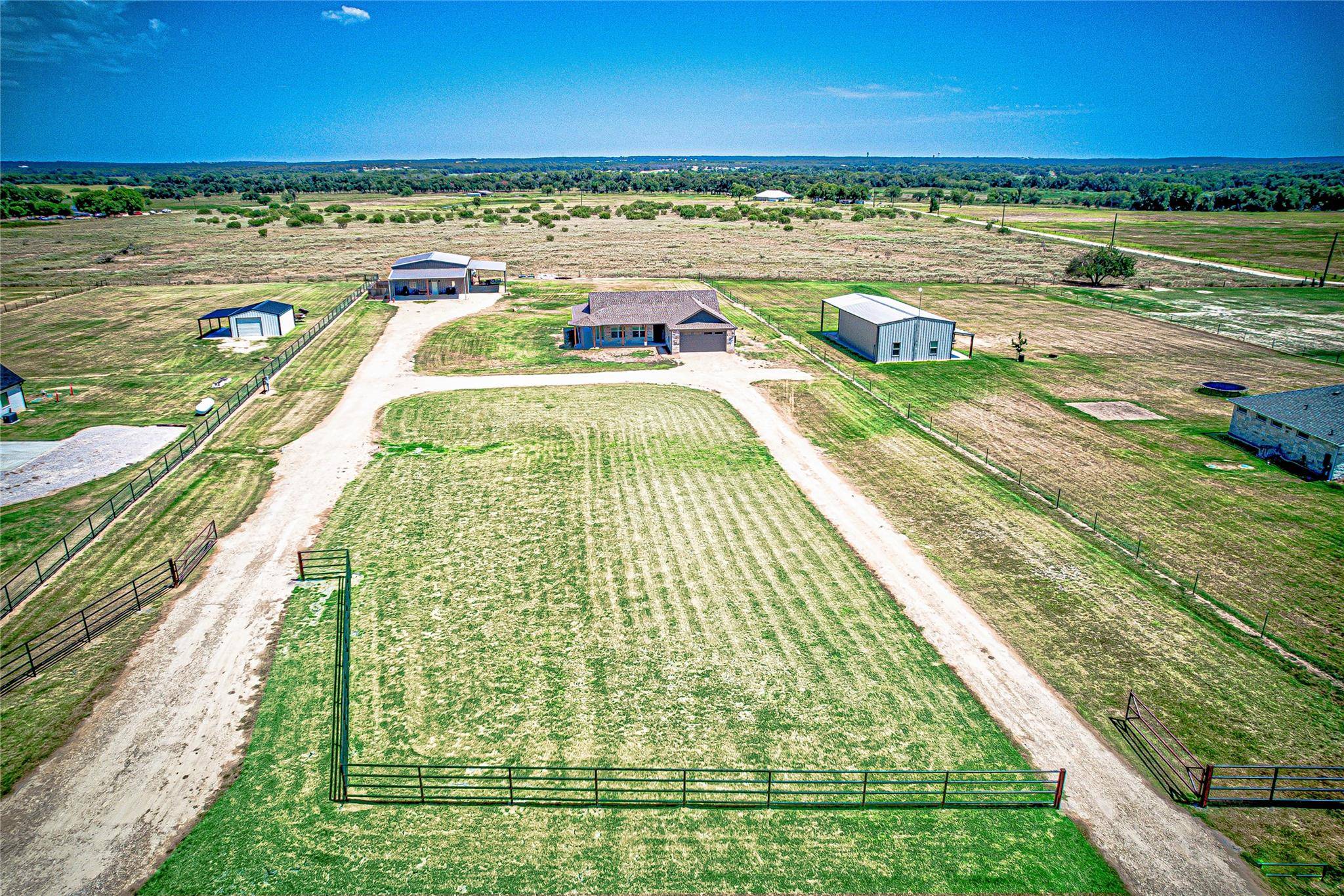 1081 Apache TRL, Rockdale, TX 76567