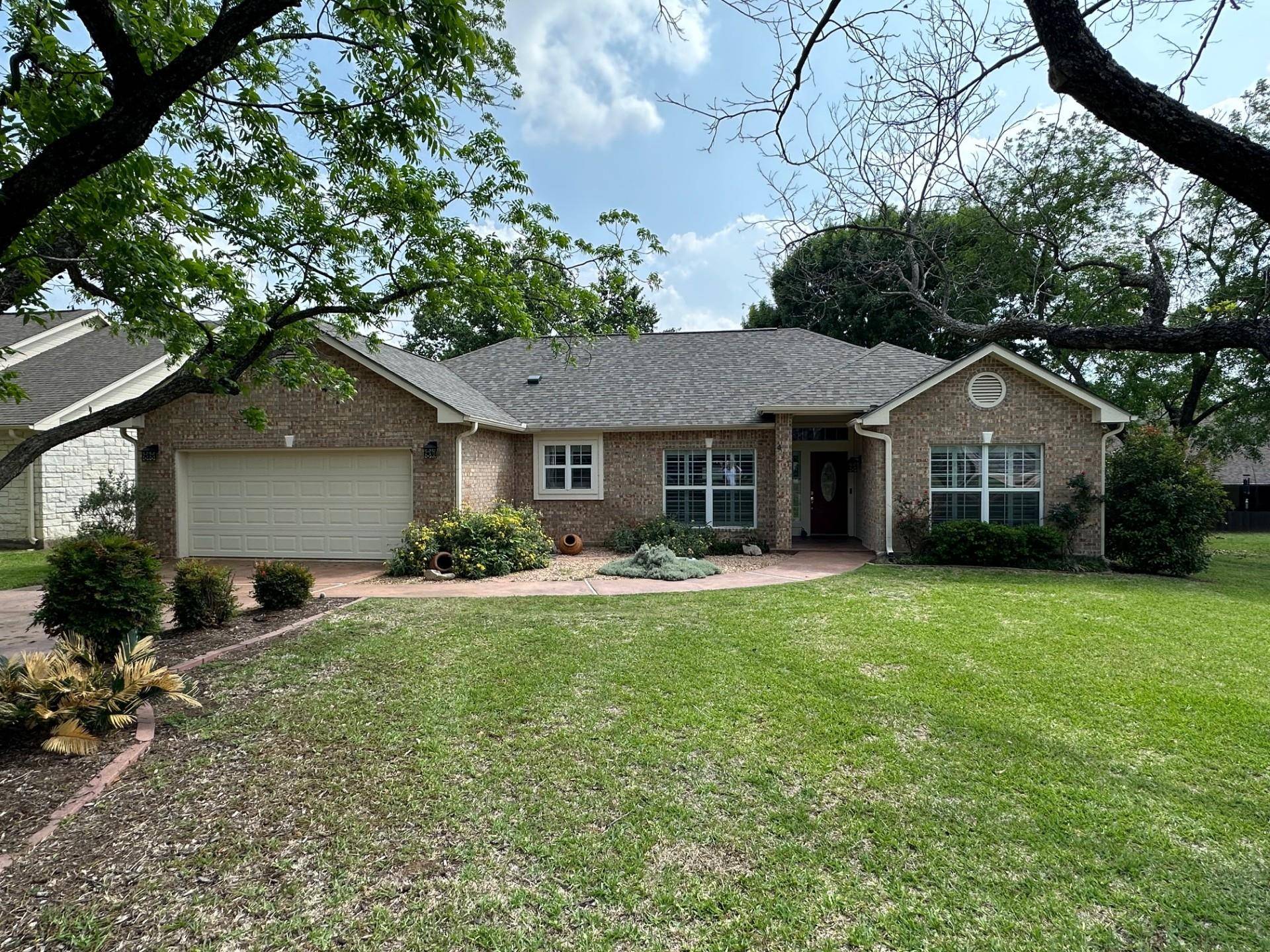411 Stewart ST, Marble Falls, TX 78654