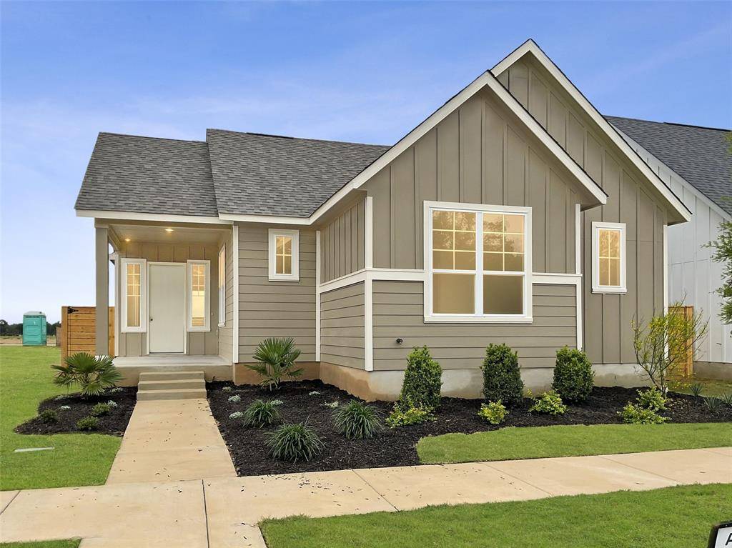 156 Adelton BLVD, Bastrop, TX 78602
