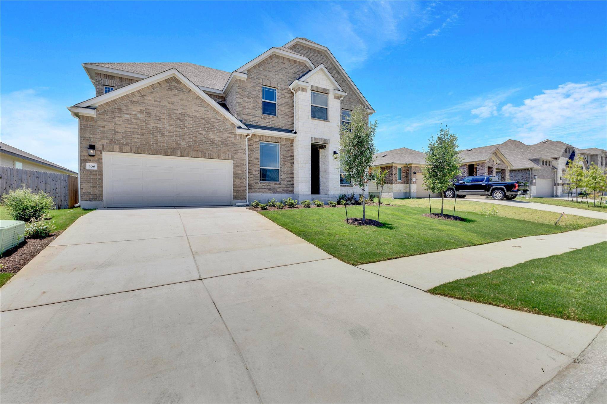 306 Giorgio Moroder DR, Hutto, TX 78634