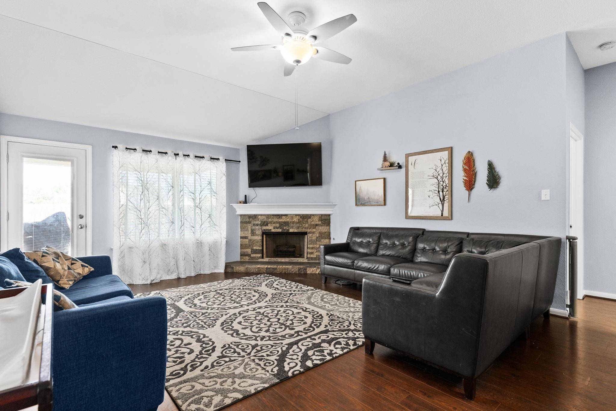 109 Kaki CV, Hutto, TX 78634